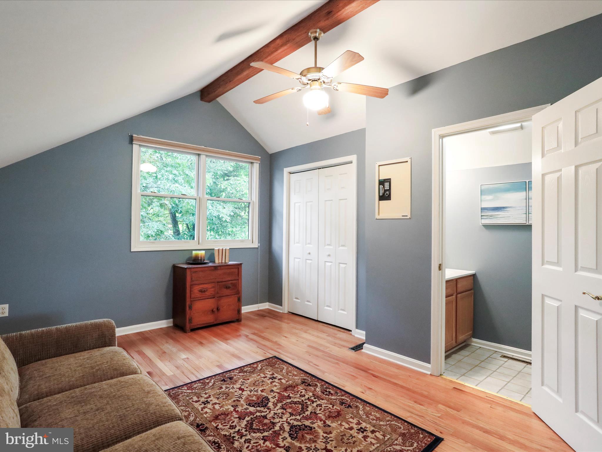 THE WOODS - Residential