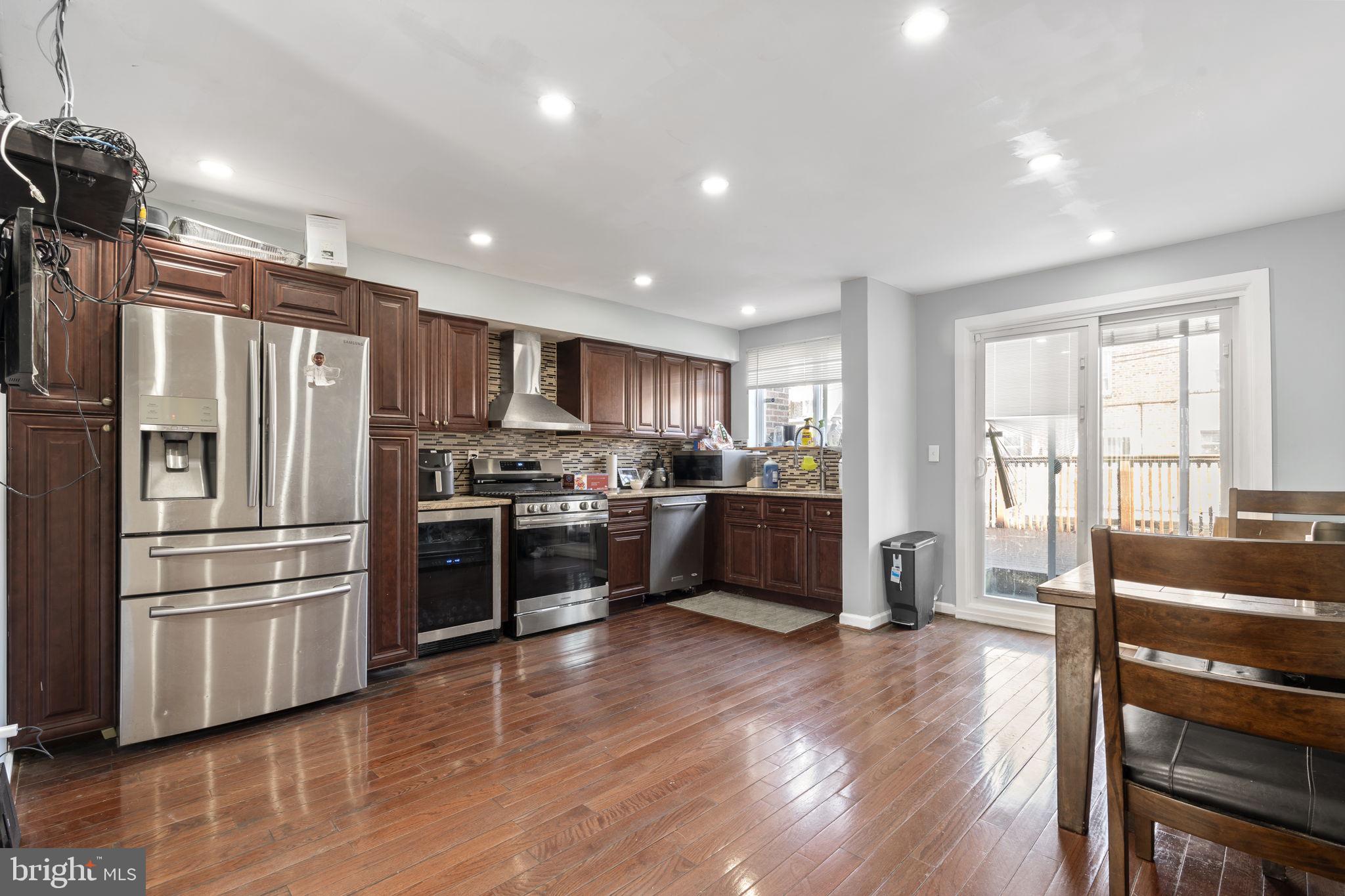 PHILADELPHIA (SOUTH) - Residential