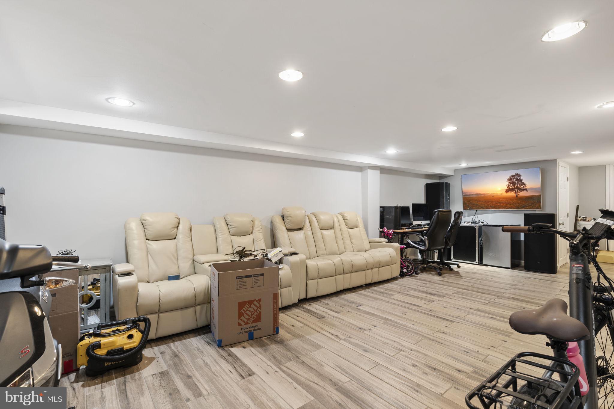 PHILADELPHIA (SOUTH) - Residential