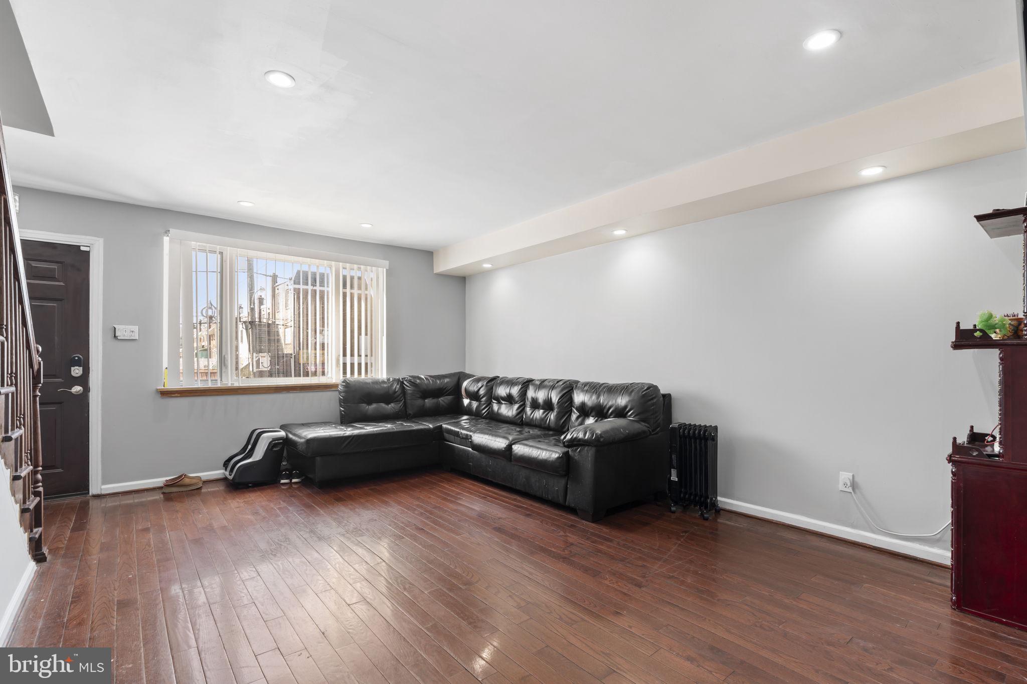 PHILADELPHIA (SOUTH) - Residential