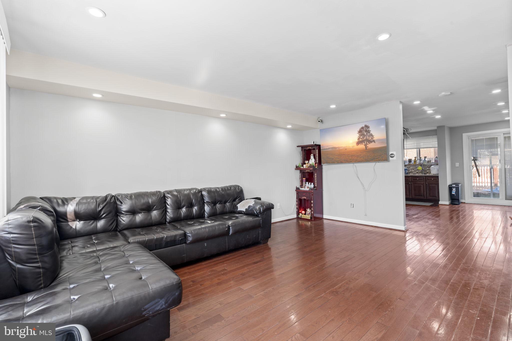 PHILADELPHIA (SOUTH) - Residential