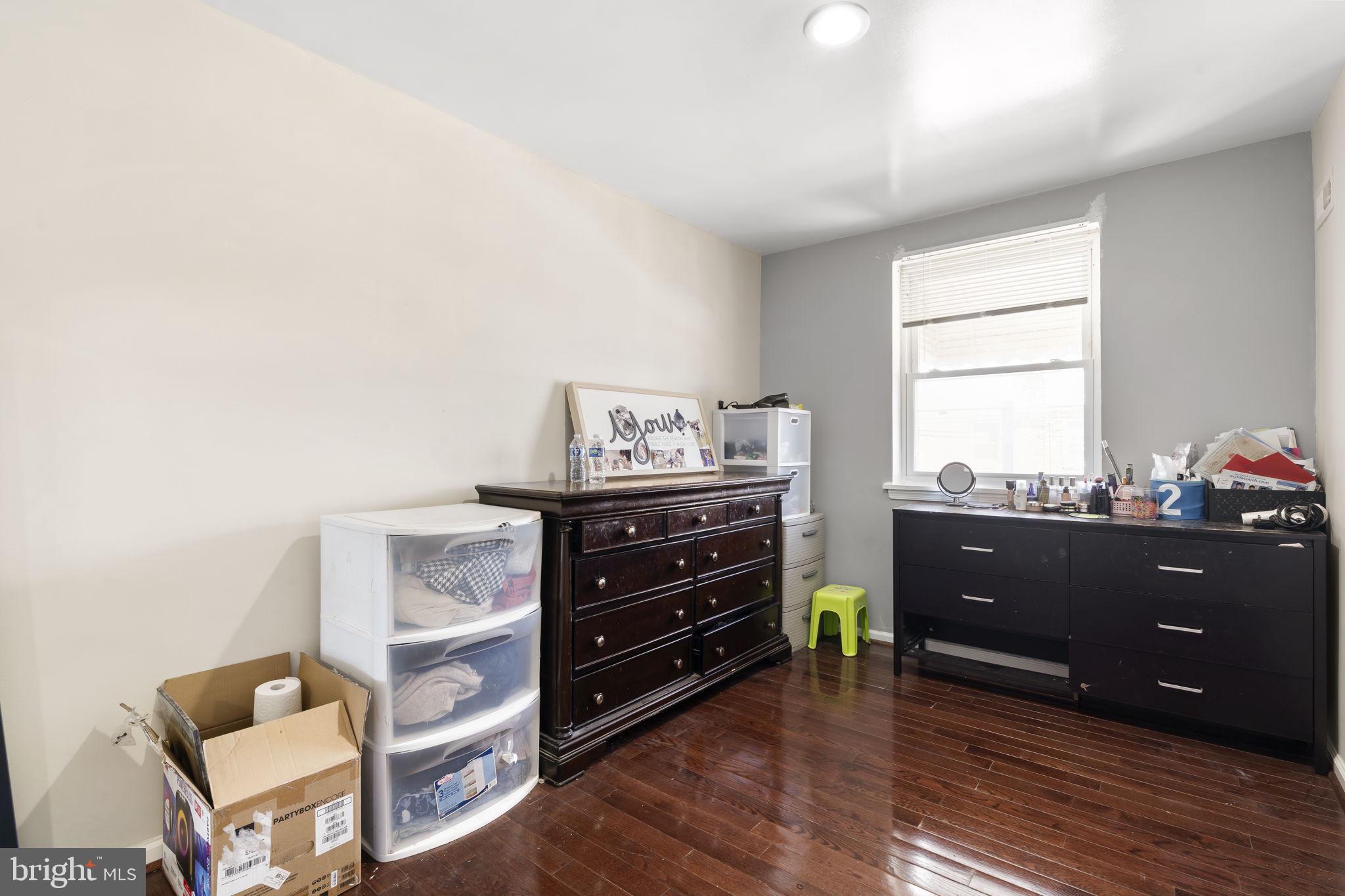 PHILADELPHIA (SOUTH) - Residential