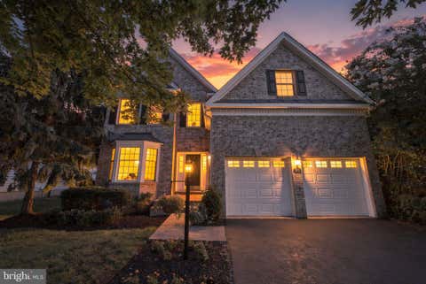 Photo of 15039 Gaines Mill Circle, HAYMARKET, VA 20169 (MLS # VAPW2128150)