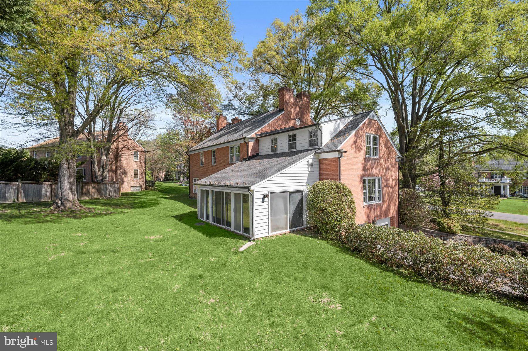 MCAULEY PARK - Residential