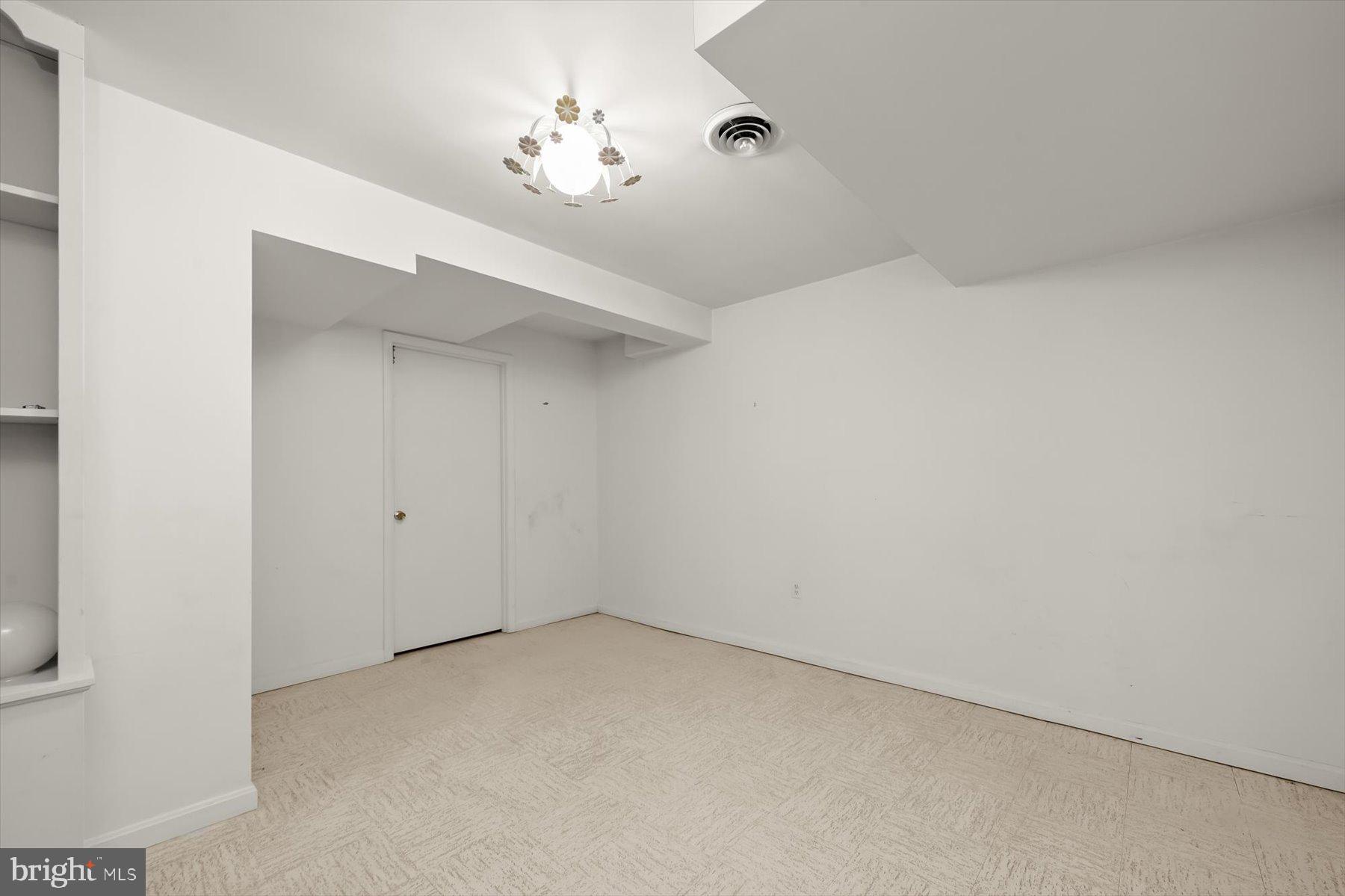 MCAULEY PARK - Residential