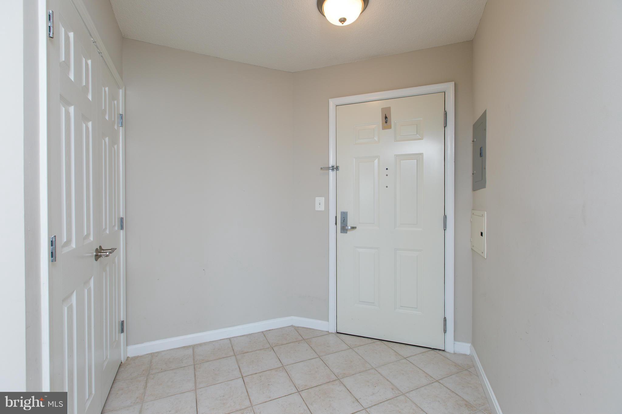 GALLERY AT WHITE FLINT - Residential Lease