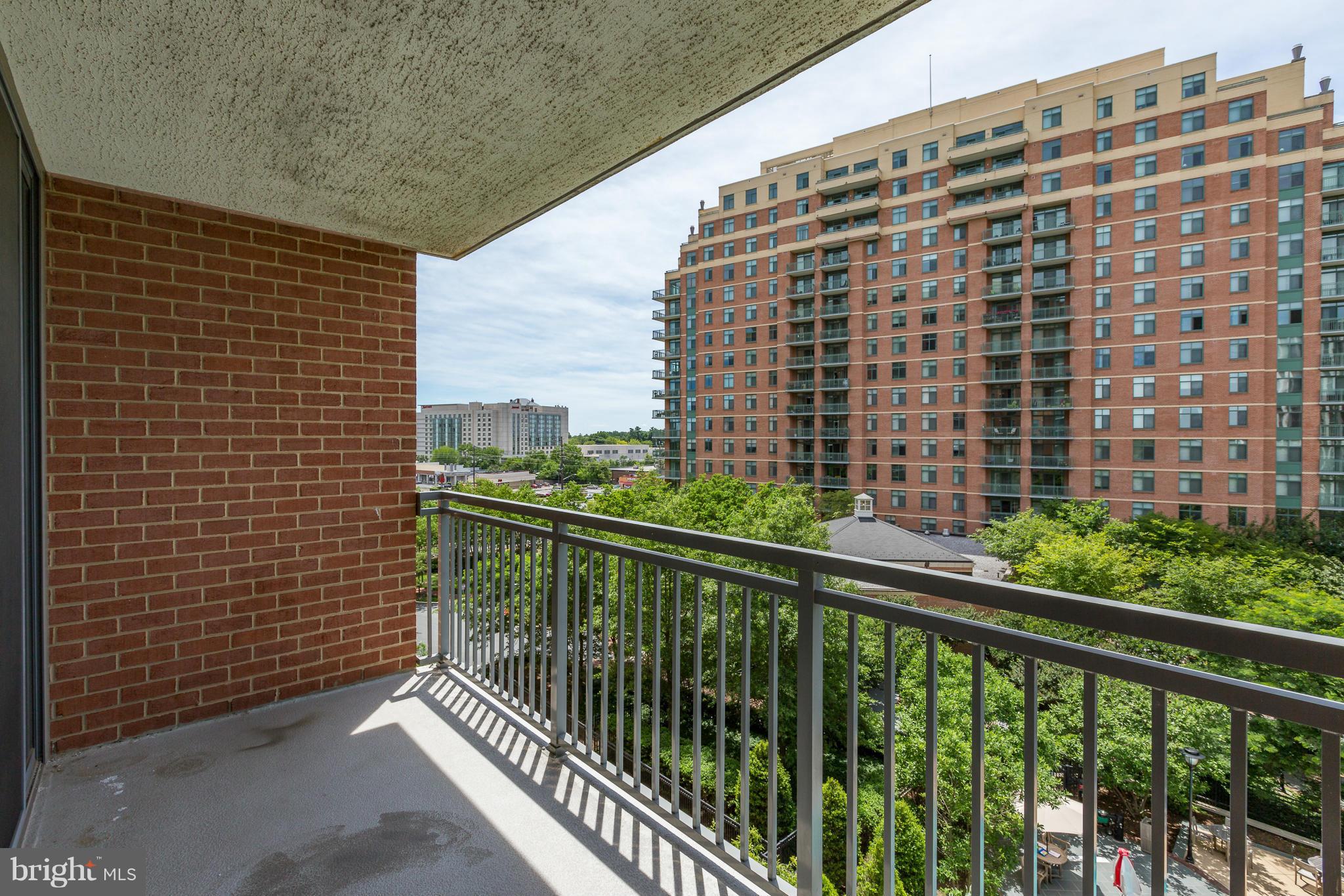 GALLERY AT WHITE FLINT - Residential Lease