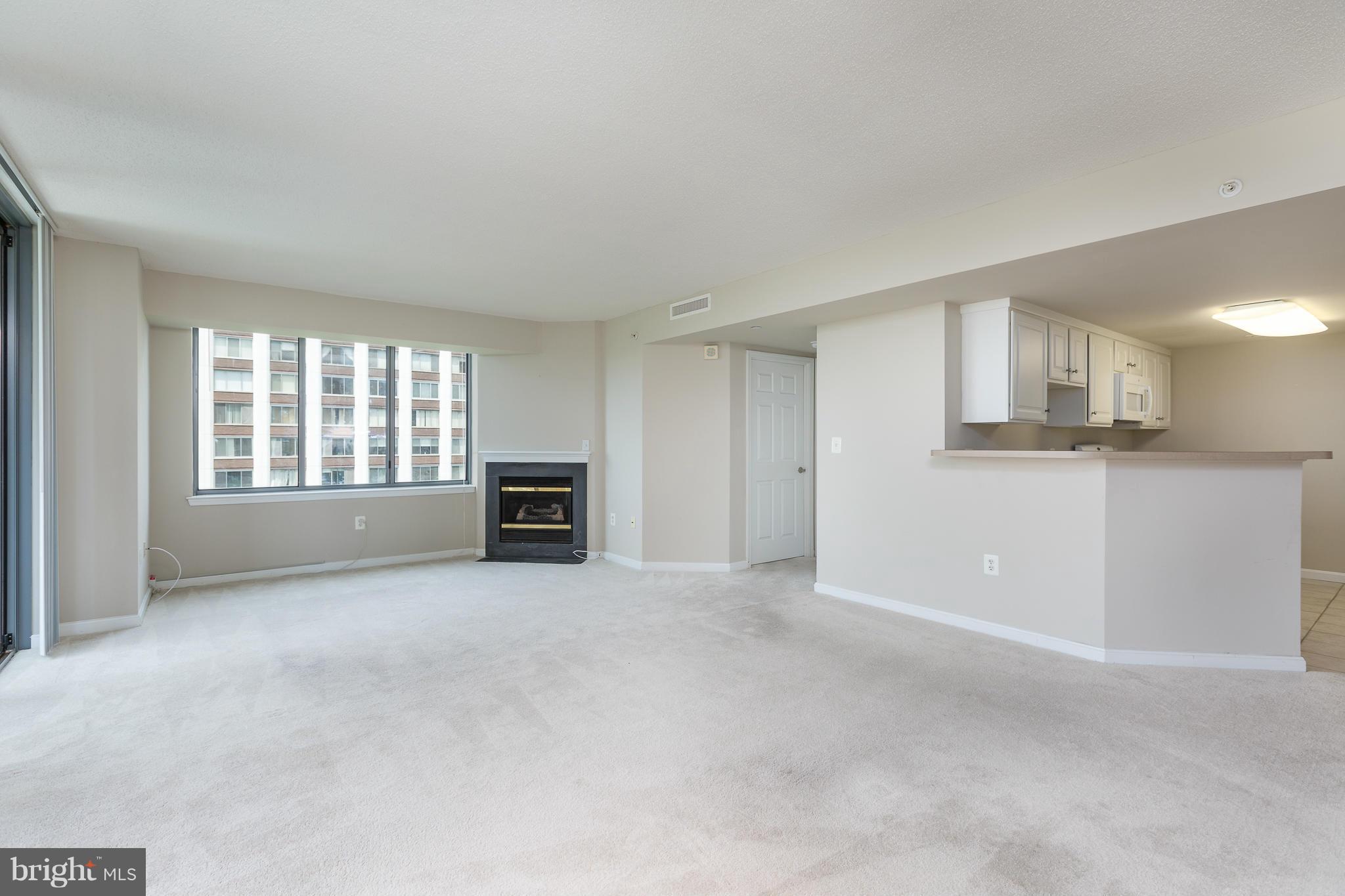 GALLERY AT WHITE FLINT - Residential Lease