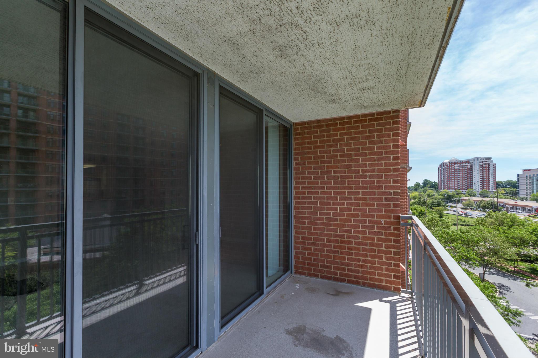 GALLERY AT WHITE FLINT - Residential Lease