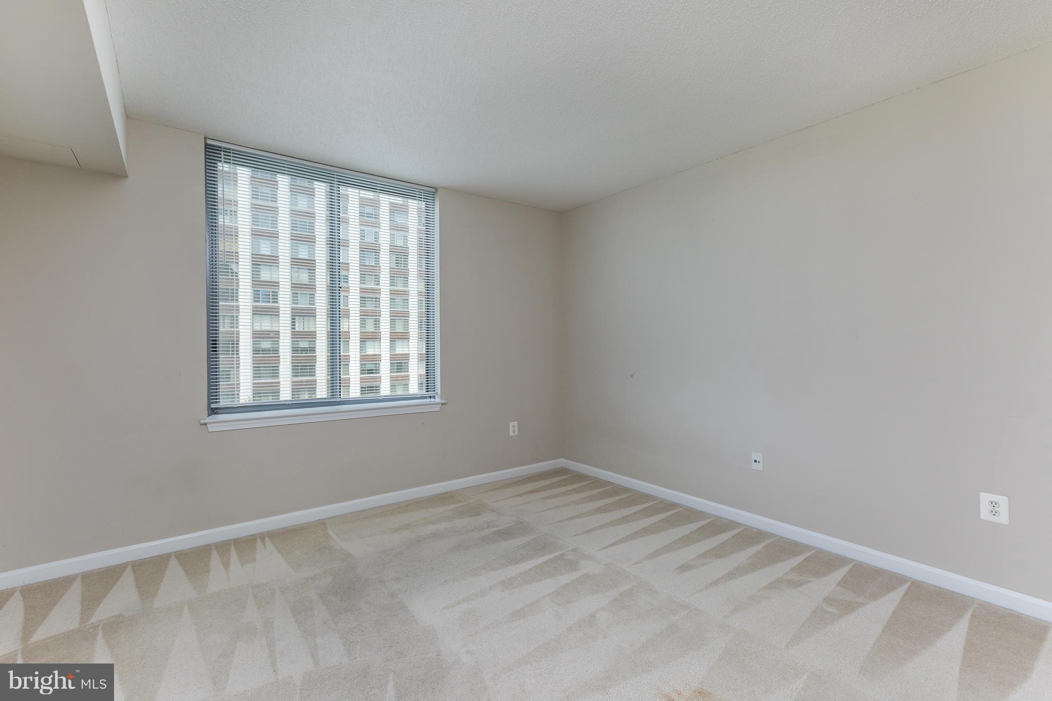 GALLERY AT WHITE FLINT - Residential Lease