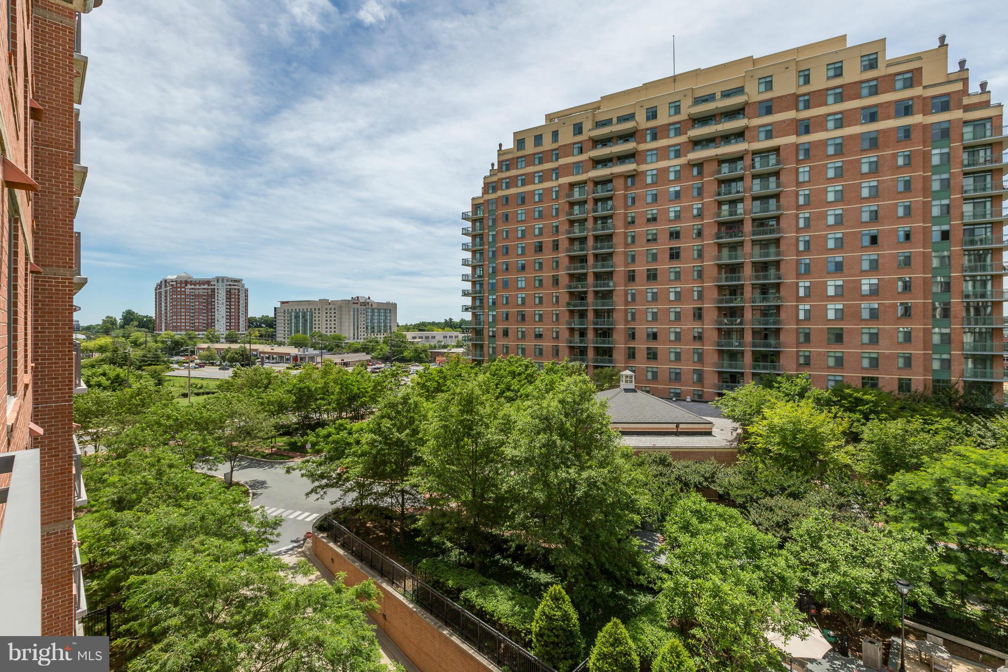 GALLERY AT WHITE FLINT - Residential Lease