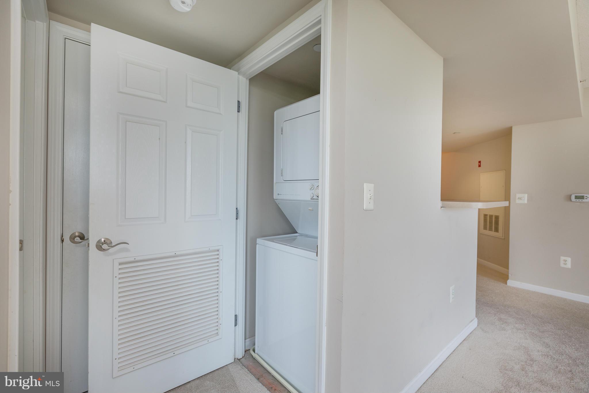 GALLERY AT WHITE FLINT - Residential Lease