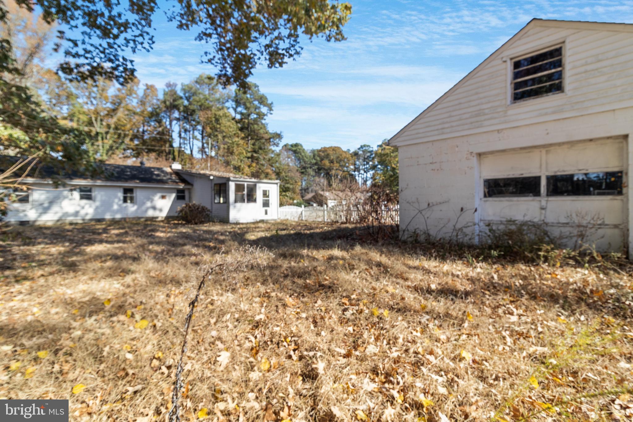 COLONIAL BEACH - Residential