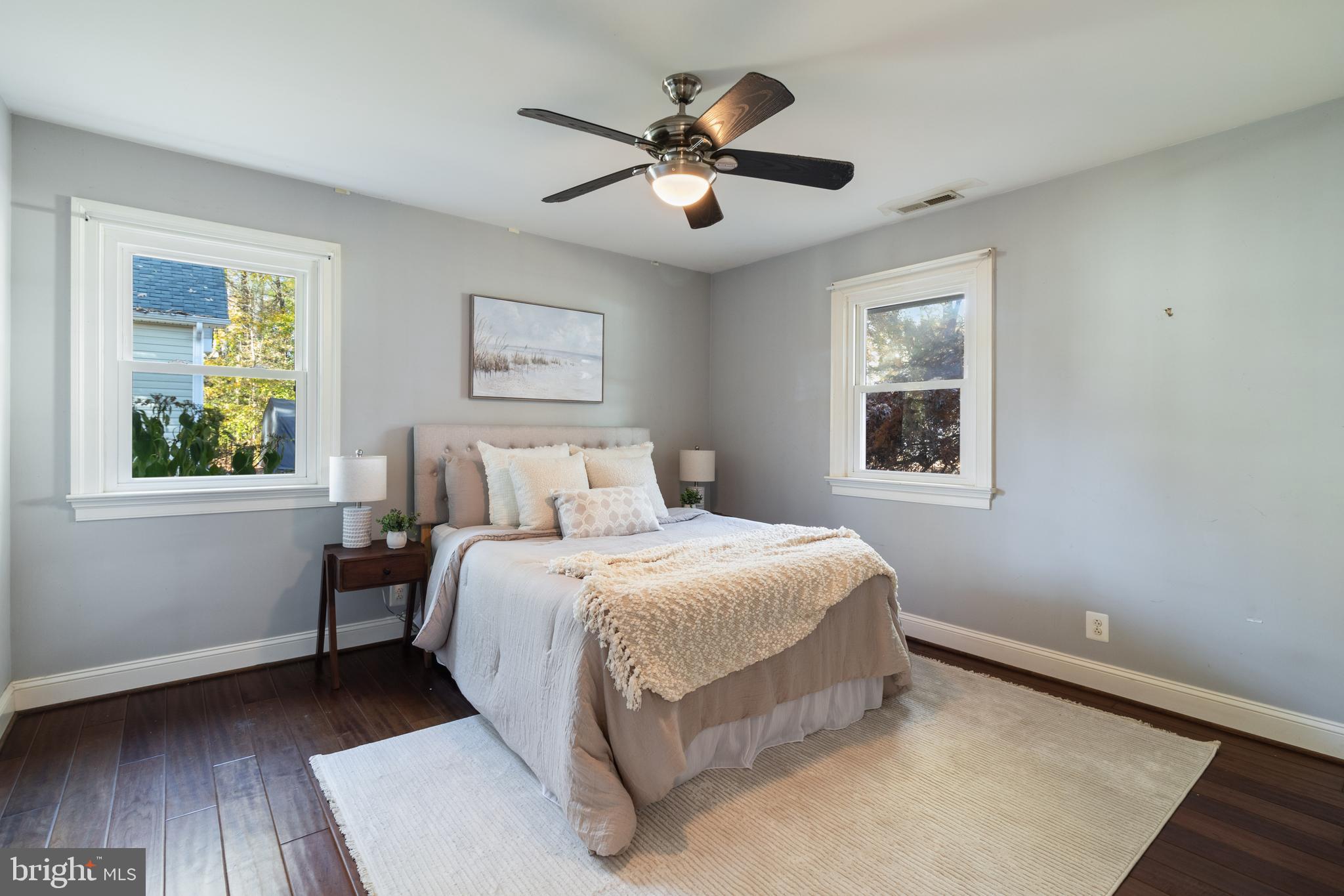 COLONIAL BEACH - Residential