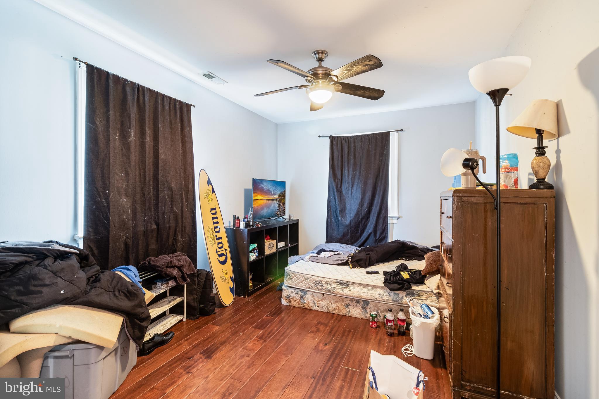 COLONIAL BEACH - Residential