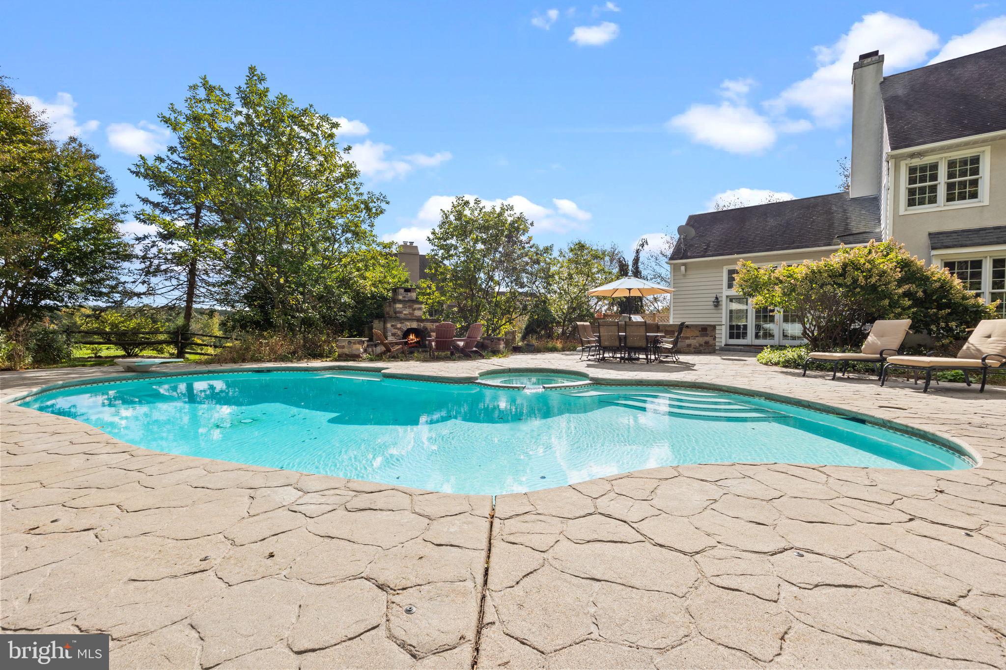 SPRINGFIELD - Residential