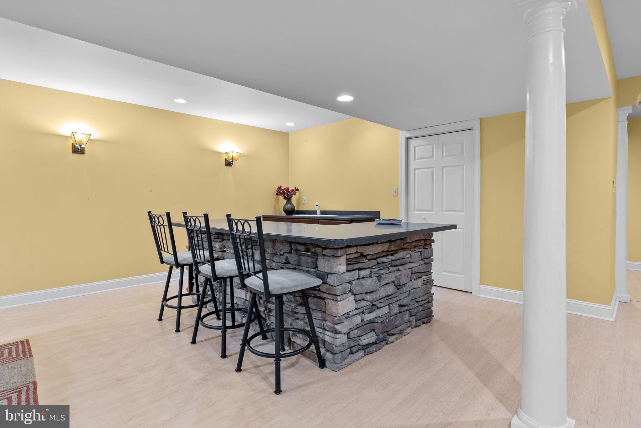 SPRINGFIELD - Residential