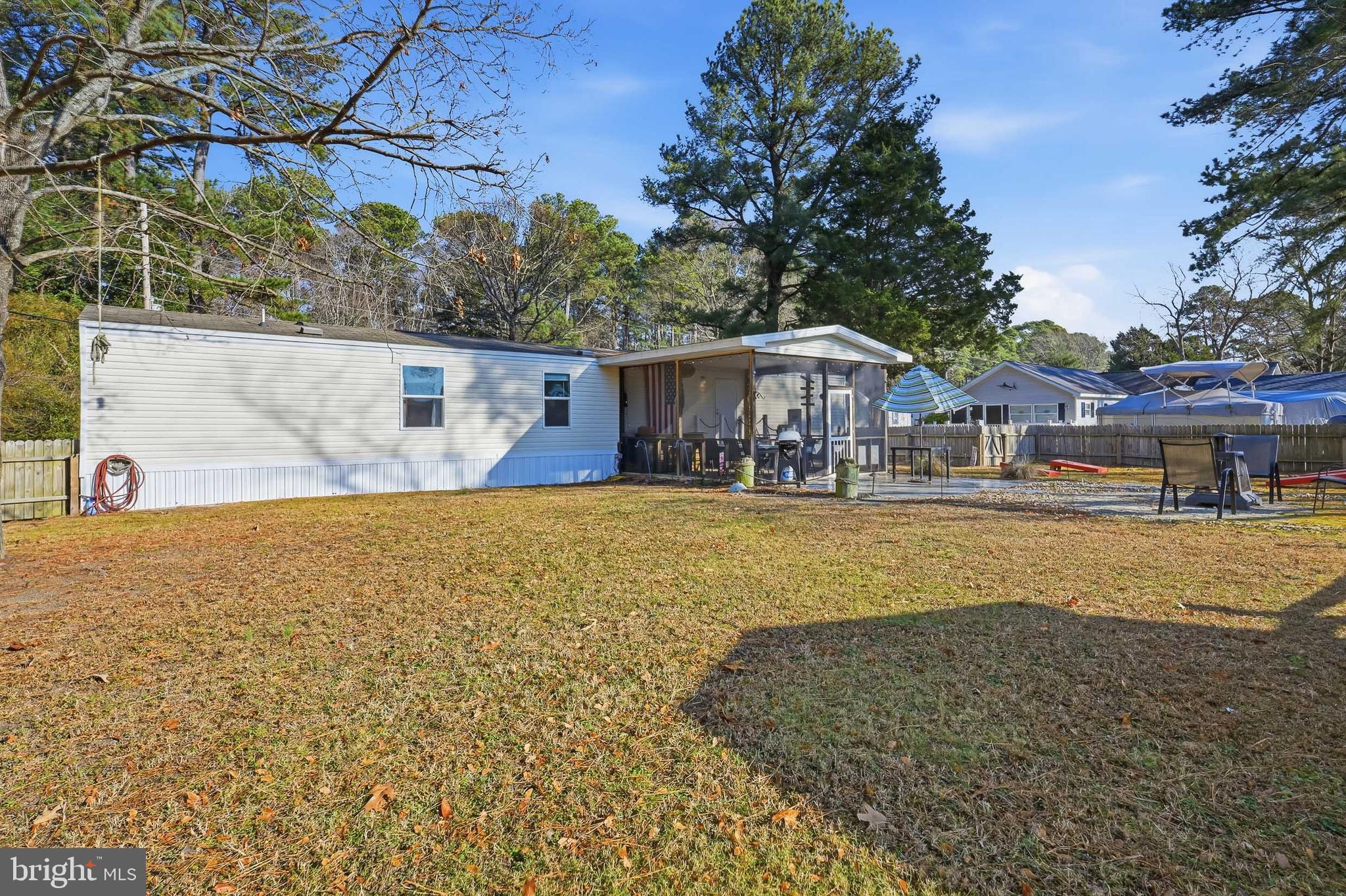 WHITE HOUSE BEACH - Residential