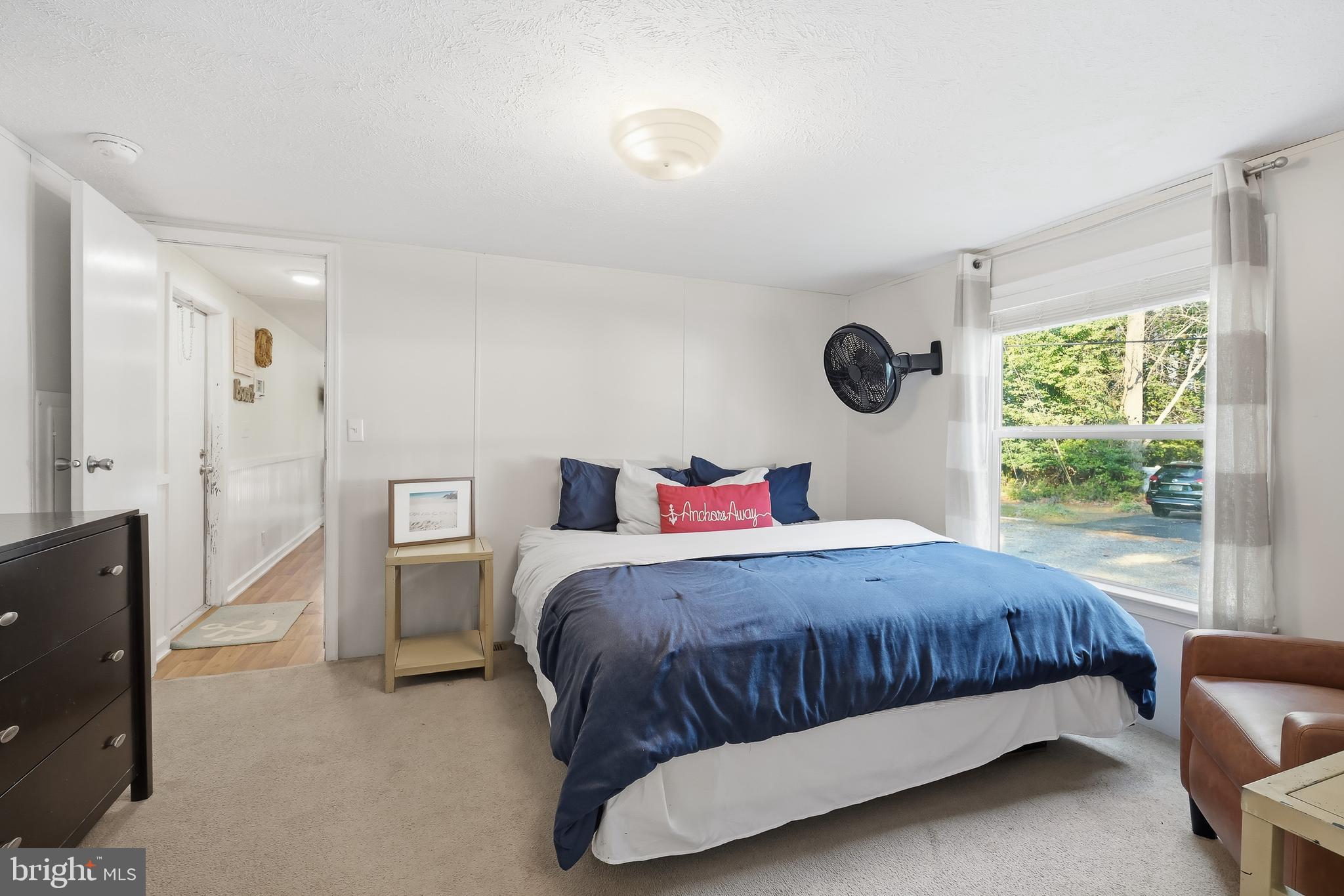 WHITE HOUSE BEACH - Residential