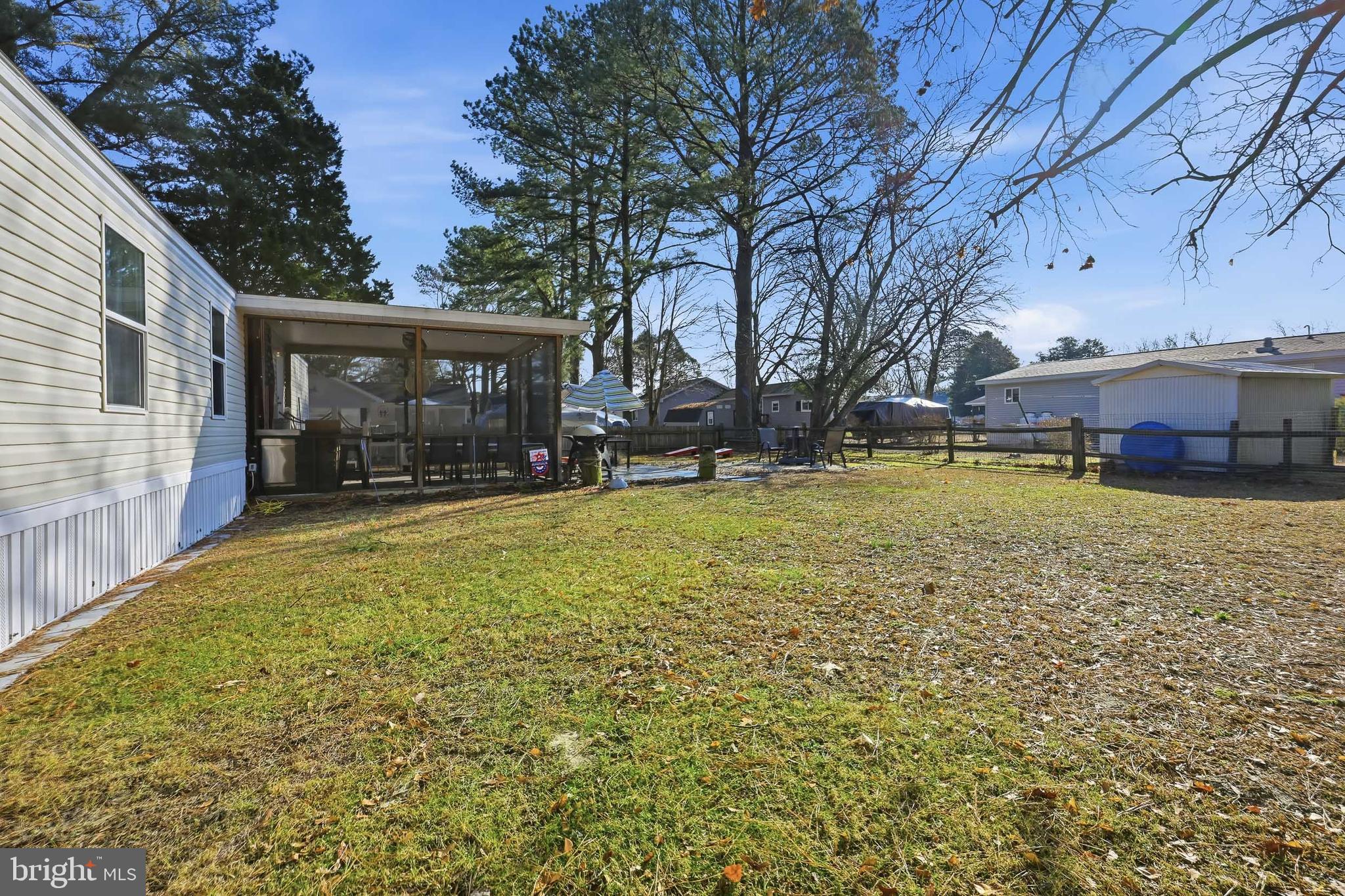 WHITE HOUSE BEACH - Residential
