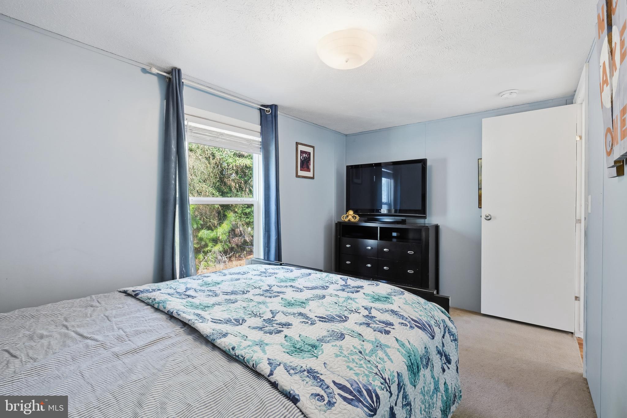 WHITE HOUSE BEACH - Residential