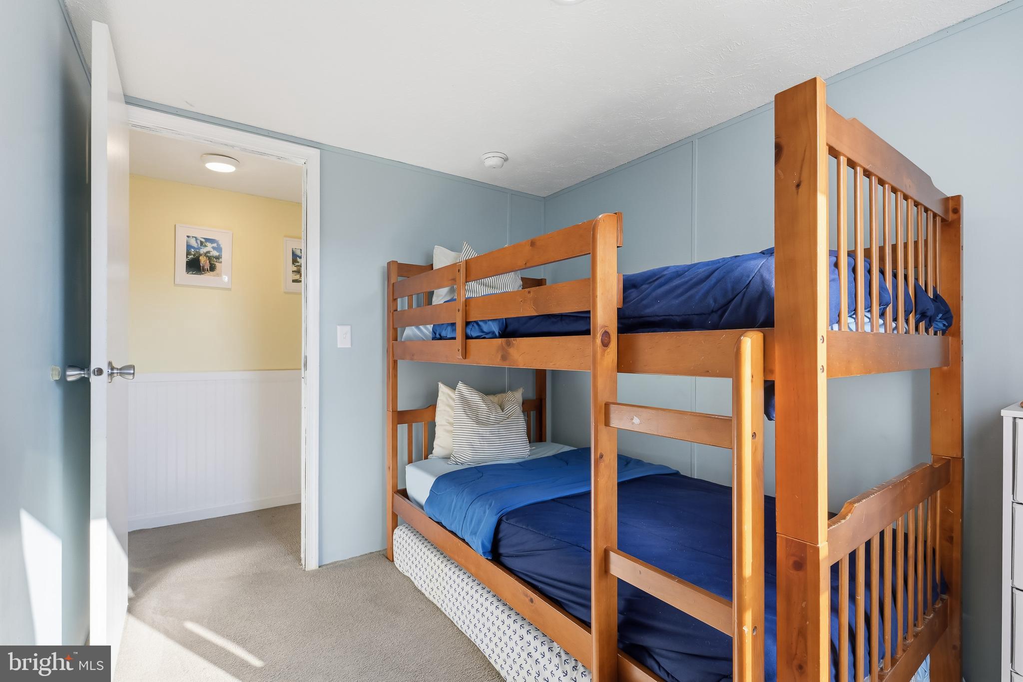 WHITE HOUSE BEACH - Residential