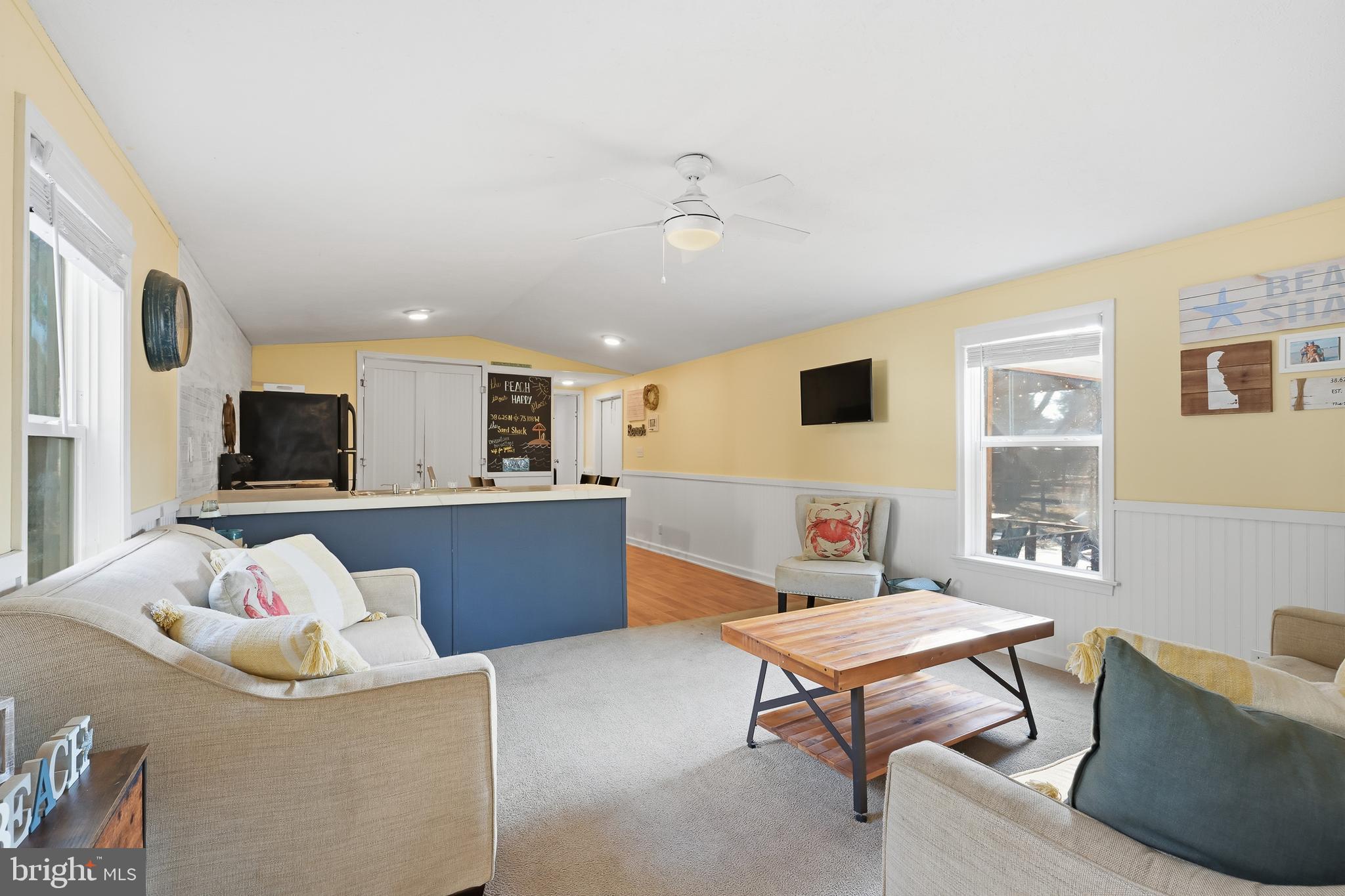 WHITE HOUSE BEACH - Residential