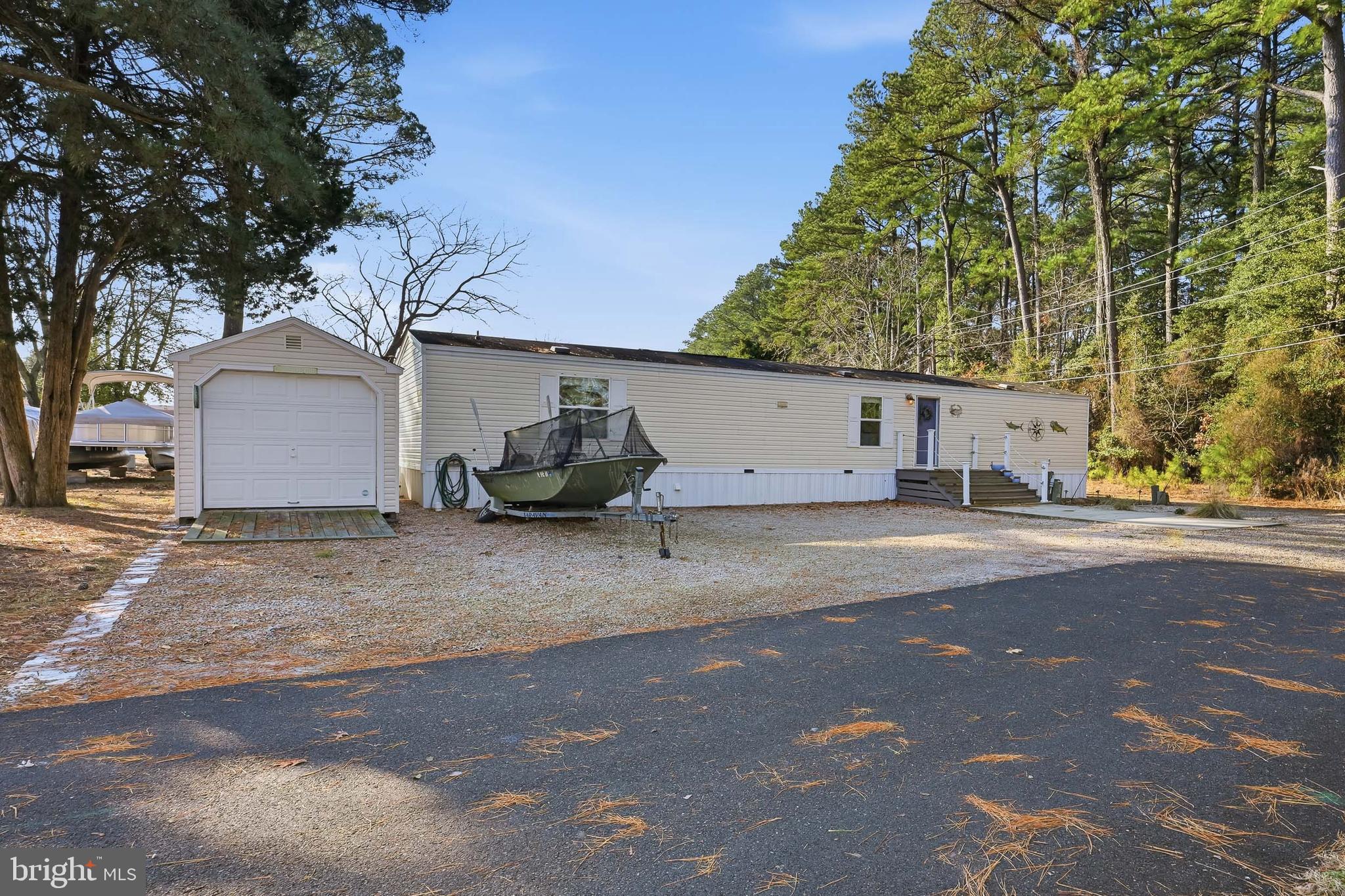 WHITE HOUSE BEACH - Residential