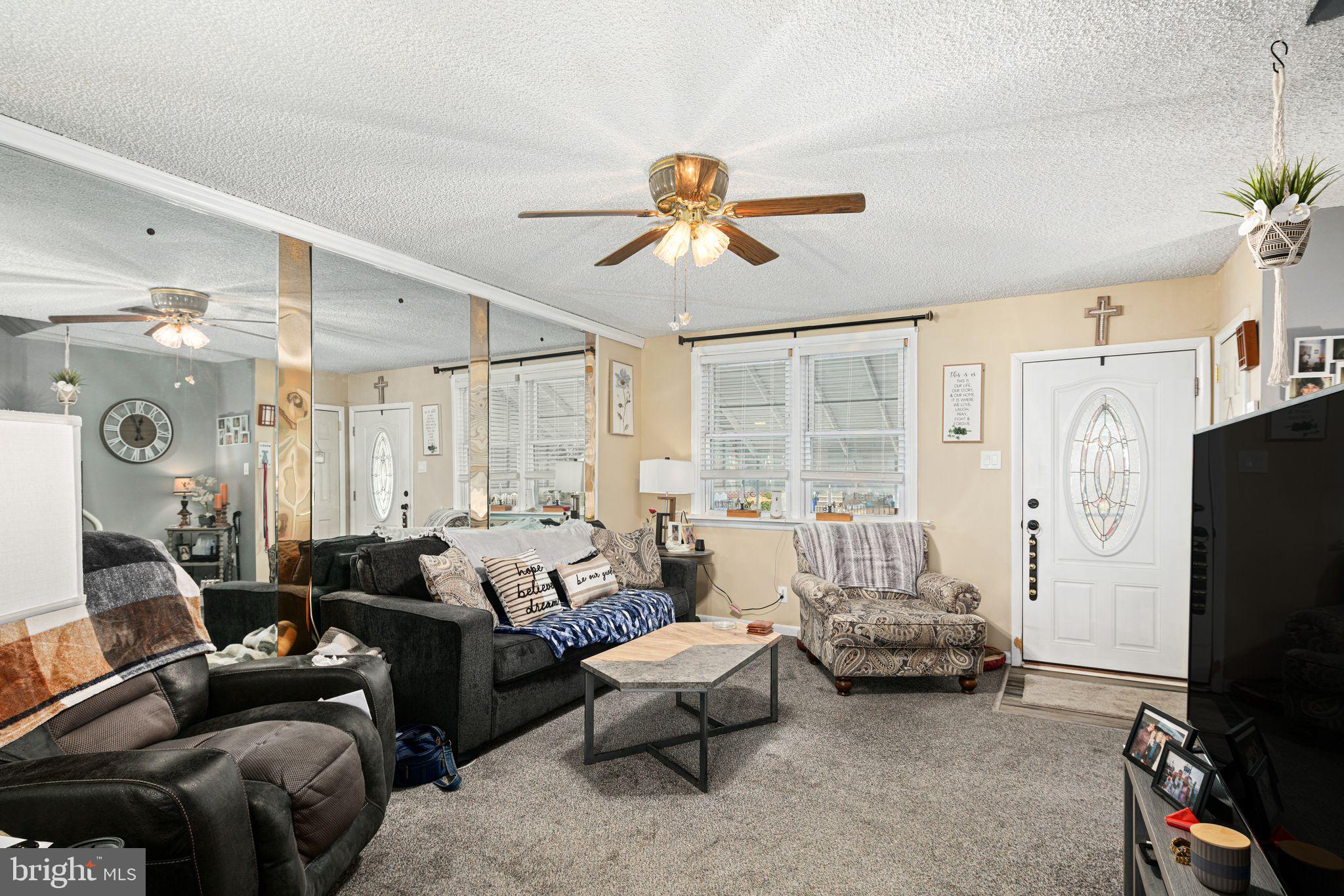 HOLMESBURG - Residential