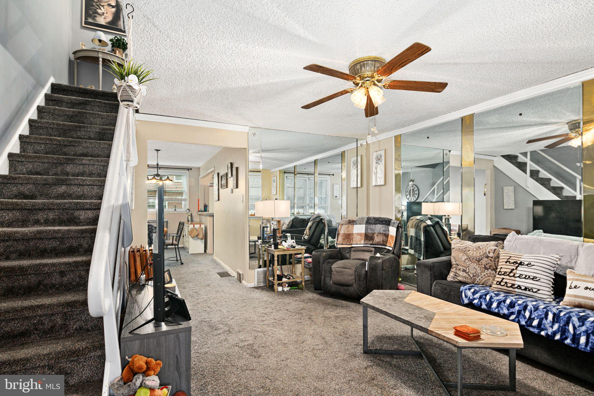 HOLMESBURG - Residential