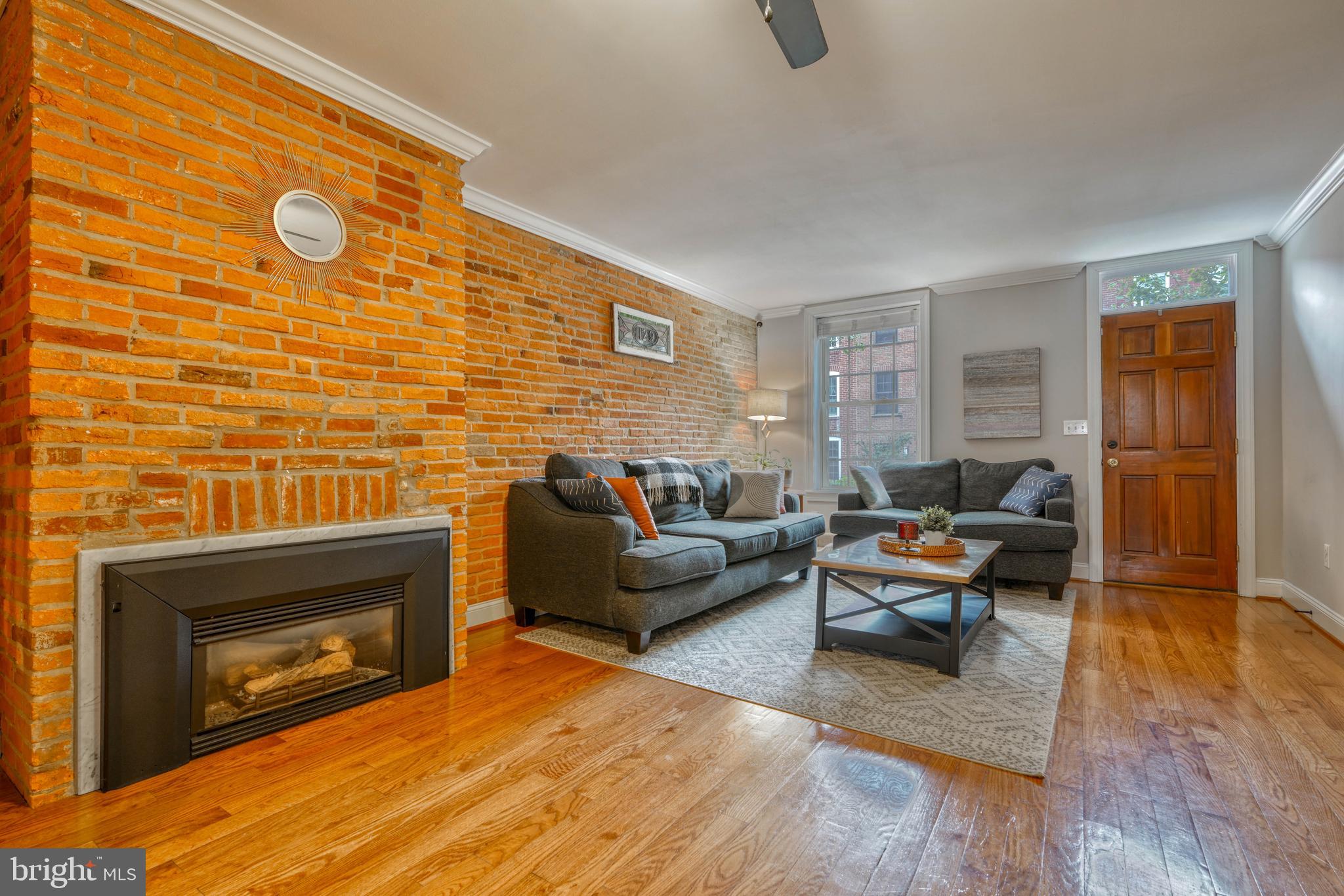 FEDERAL HILL HISTORIC DISTRICT - Residential Lease