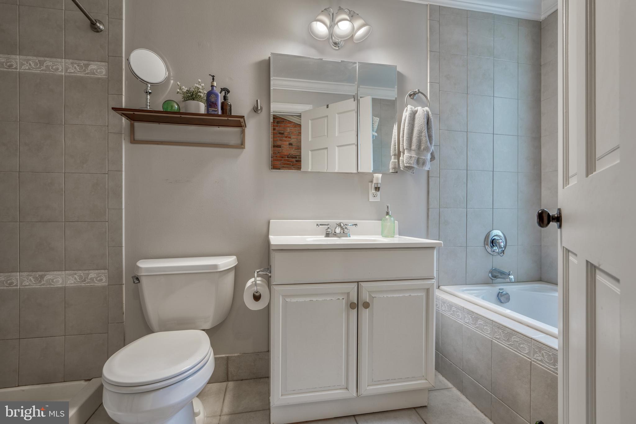 FEDERAL HILL HISTORIC DISTRICT - Residential Lease