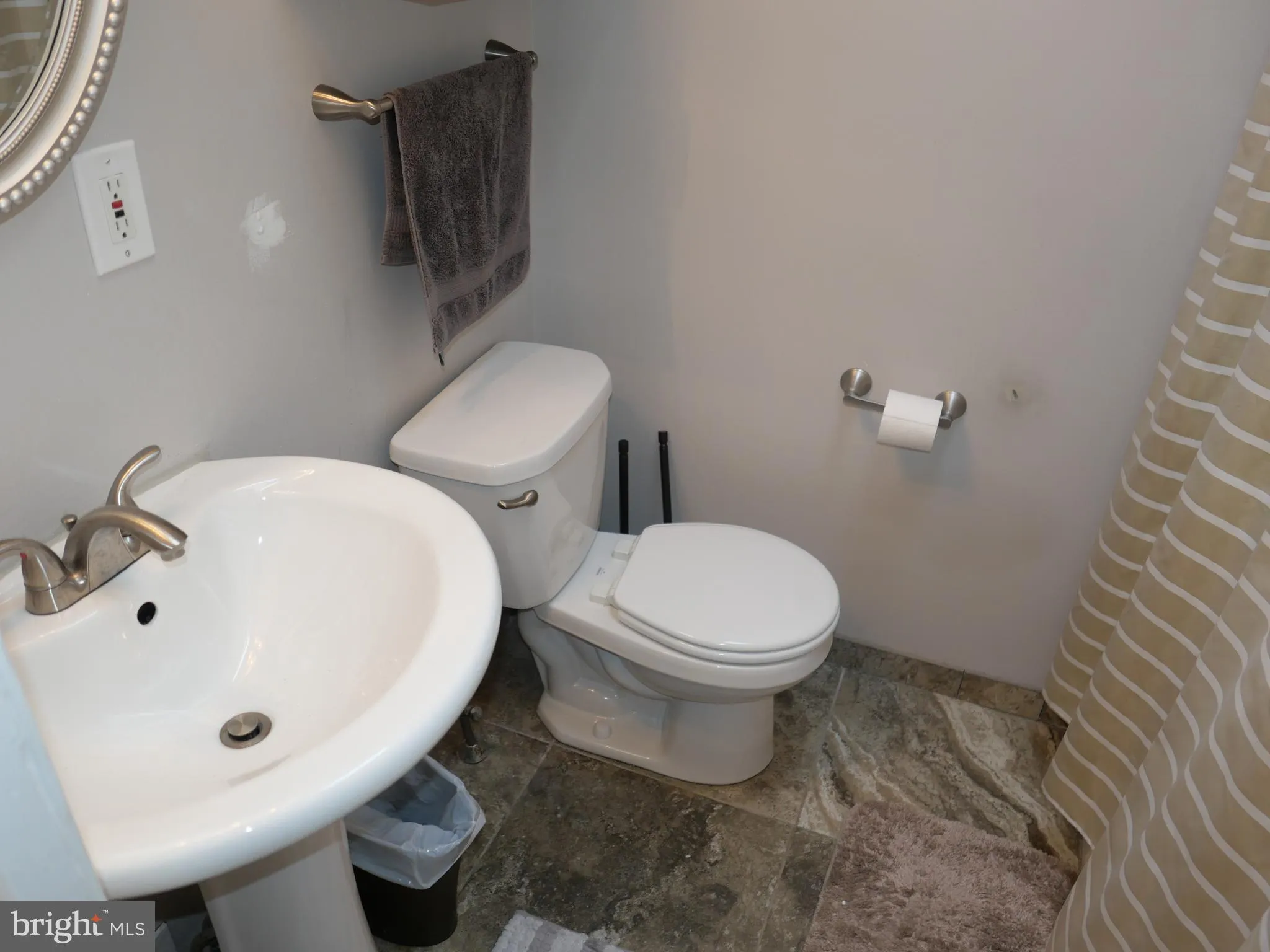 Clifton Heights, Pennsylvania 19018, United States, 3 Bedrooms Bedrooms, ,2 BathroomsBathrooms,Residential,Active,237030