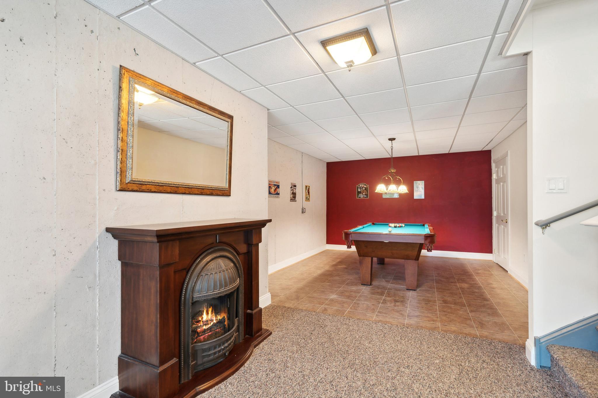 CHERRY CREEK - Residential