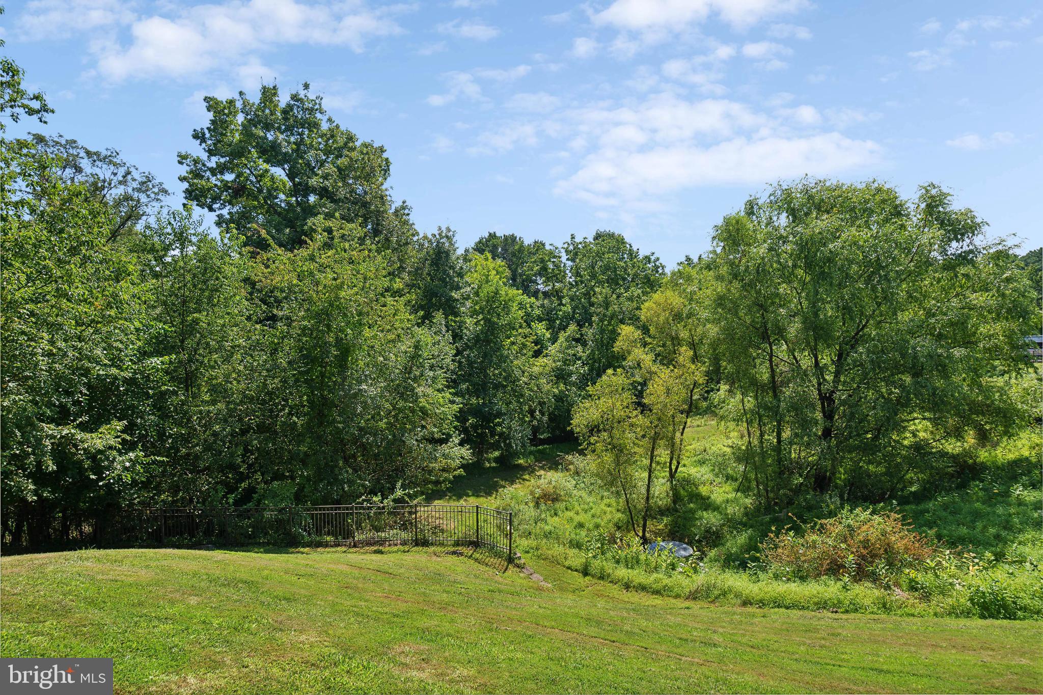 CHERRY CREEK - Residential