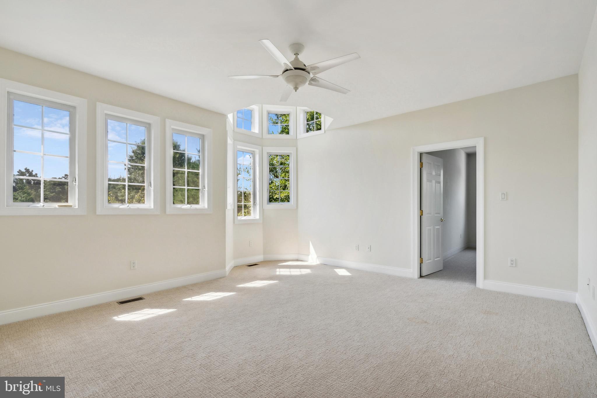 CHERRY CREEK - Residential