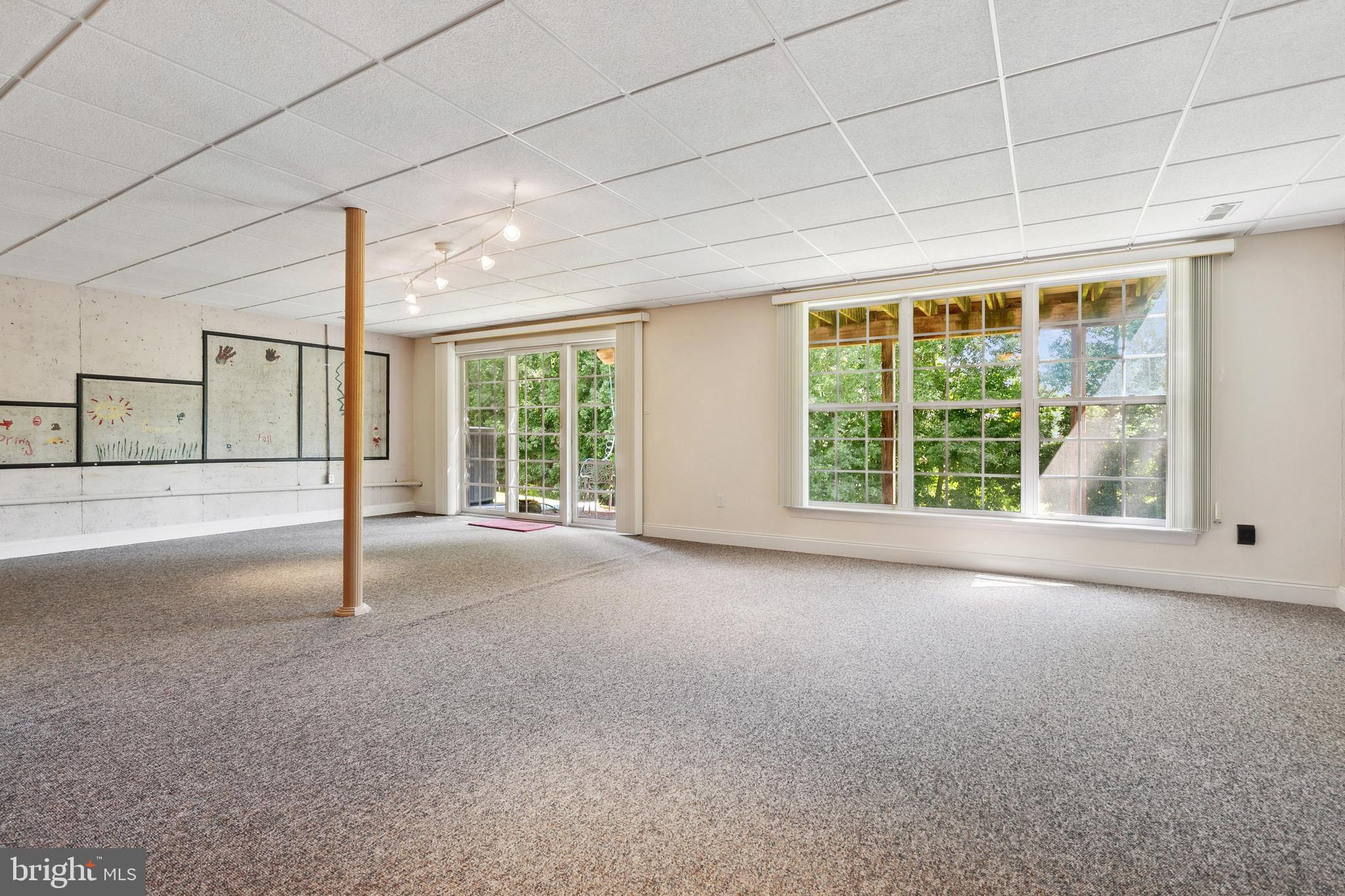 CHERRY CREEK - Residential