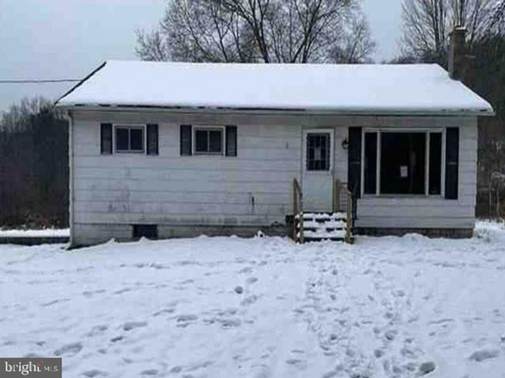 Photo of 471 Griffith Road, TYLER HILL, PA 18469 (MLS # PAWN2000812)