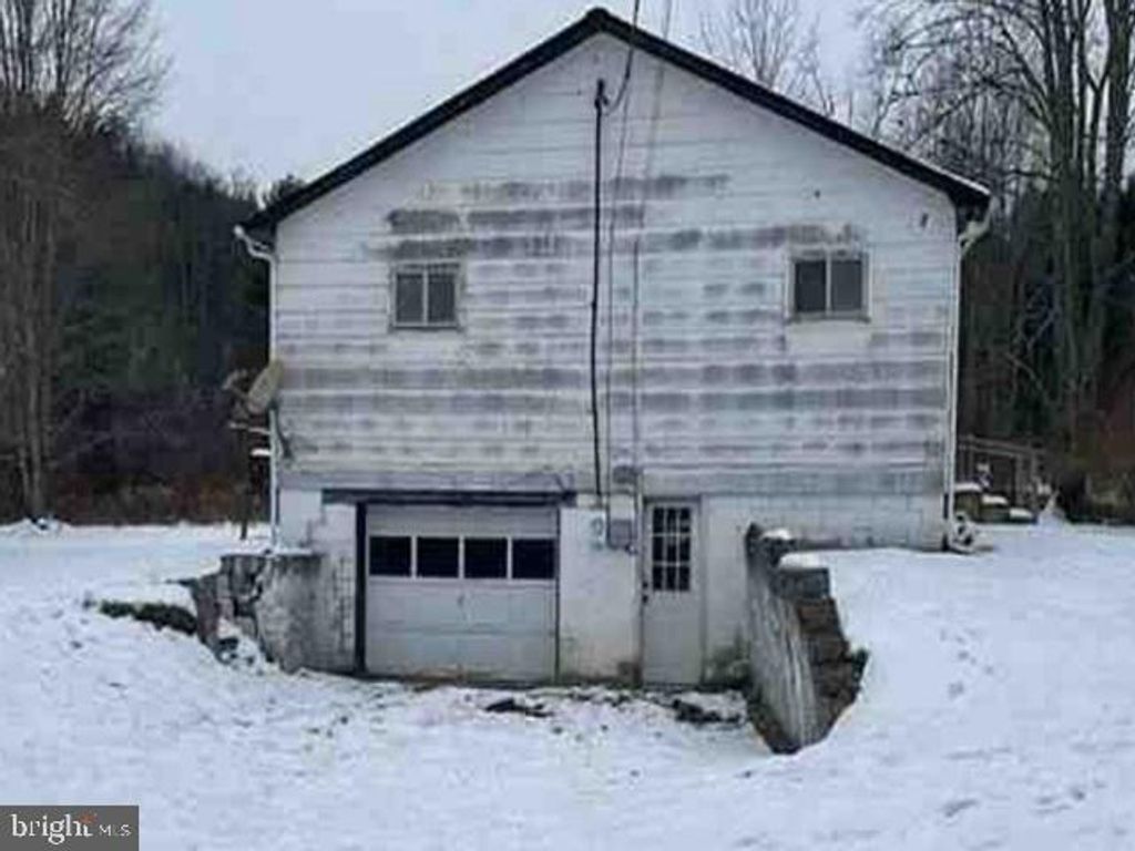 Photo of 471 Griffith Road, TYLER HILL, PA 18469 (MLS # PAWN2000812)