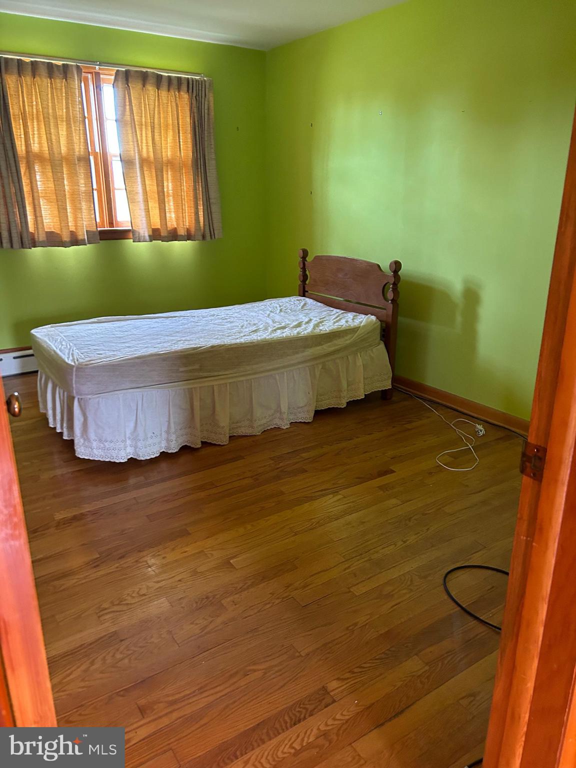 000 - Residential Lease