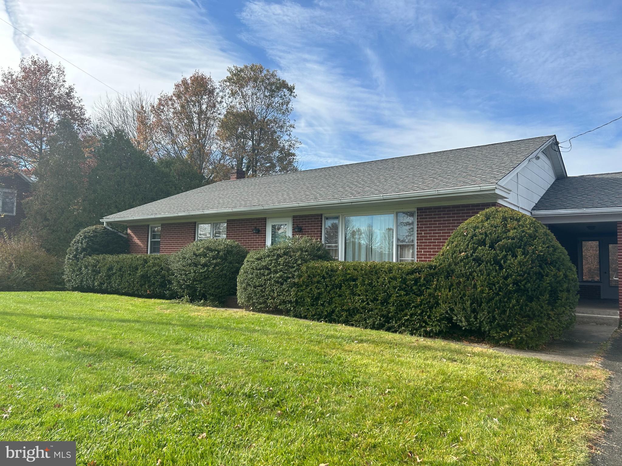 000 - Residential Lease