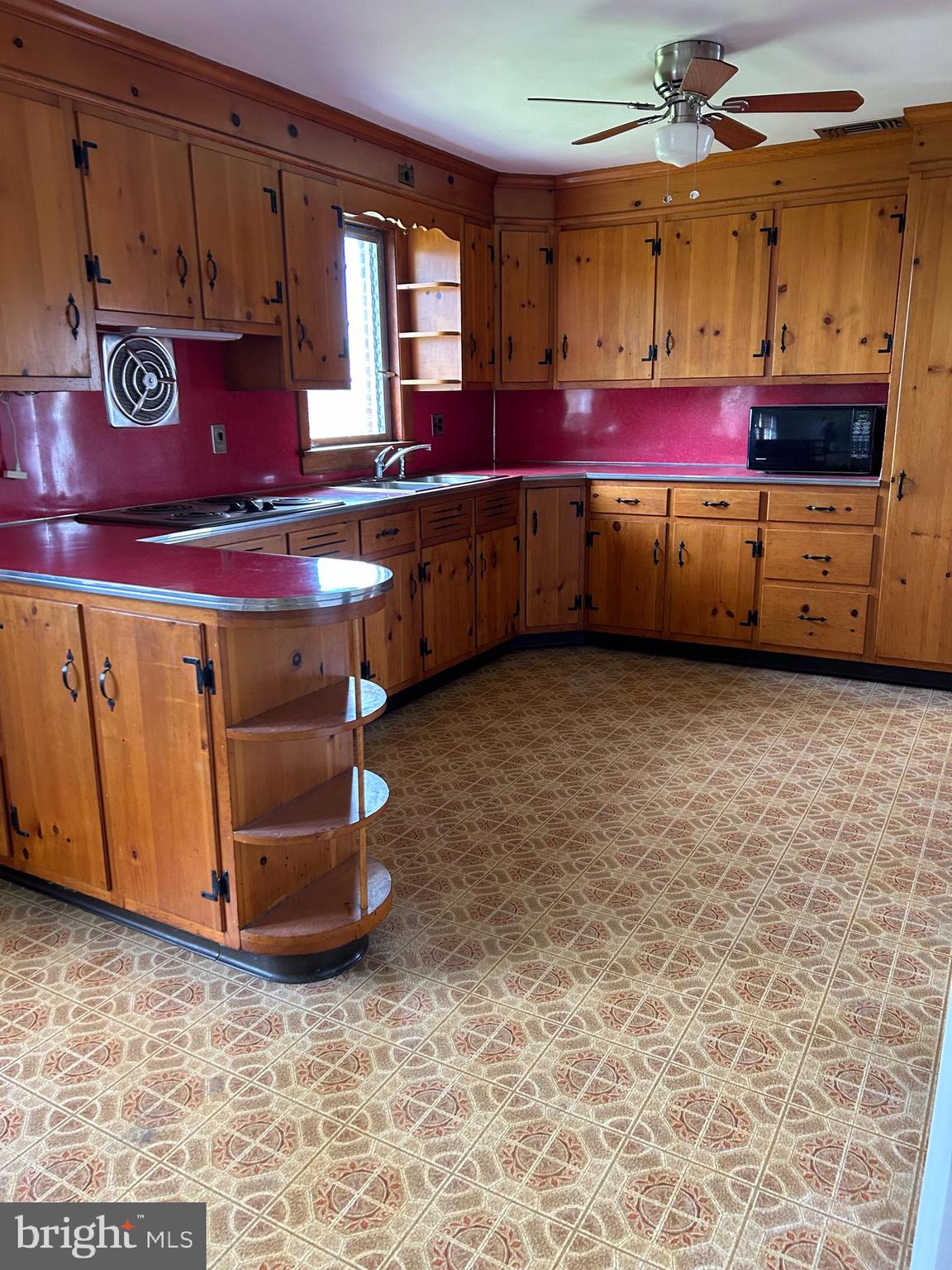 000 - Residential Lease