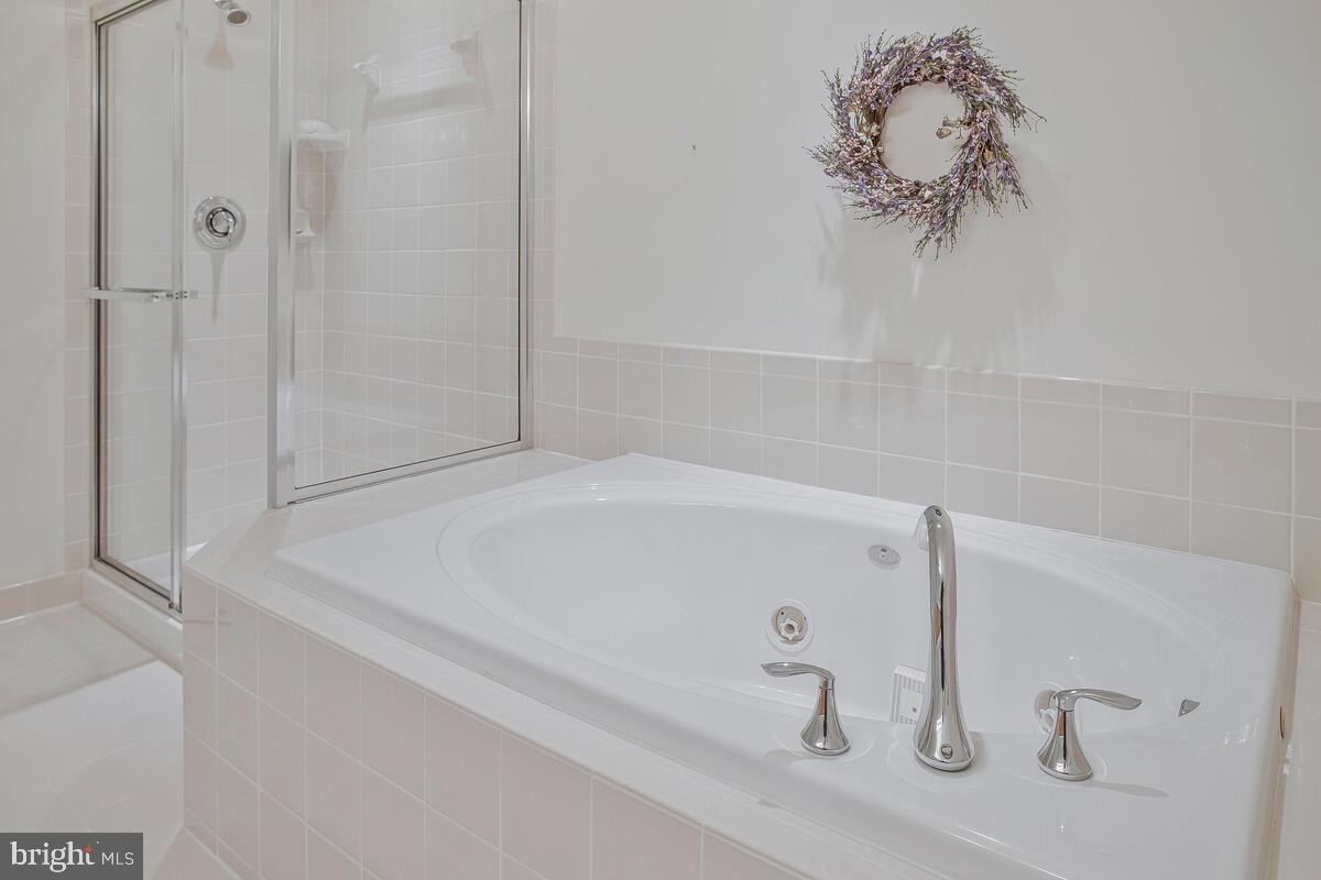 SNOWDEN OVERLOOK - Residential