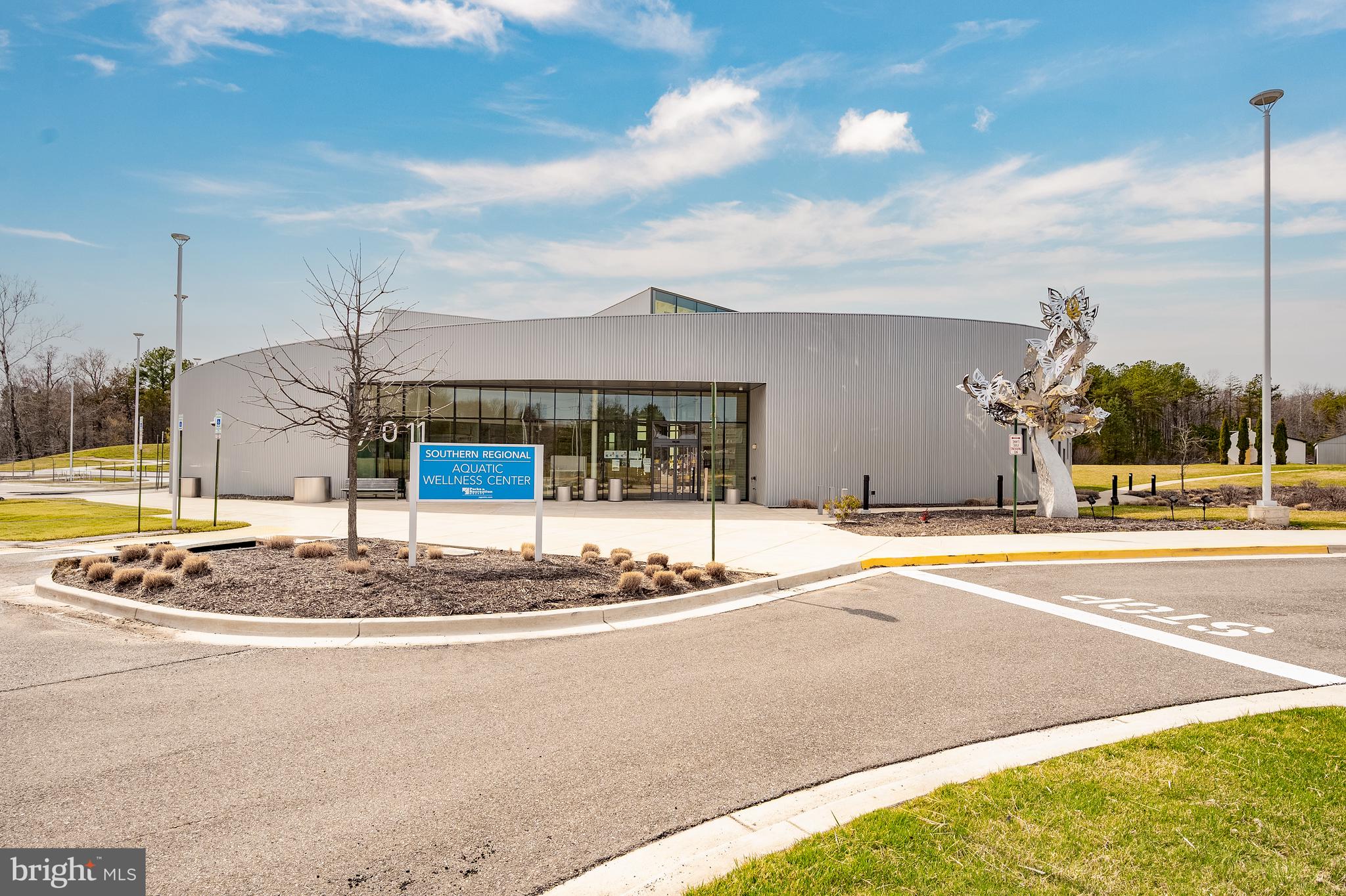 HUNTLEY SQUARE - Residential