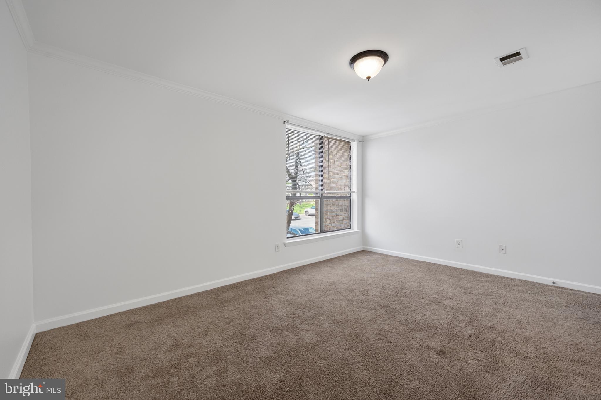 HUNTLEY SQUARE - Residential