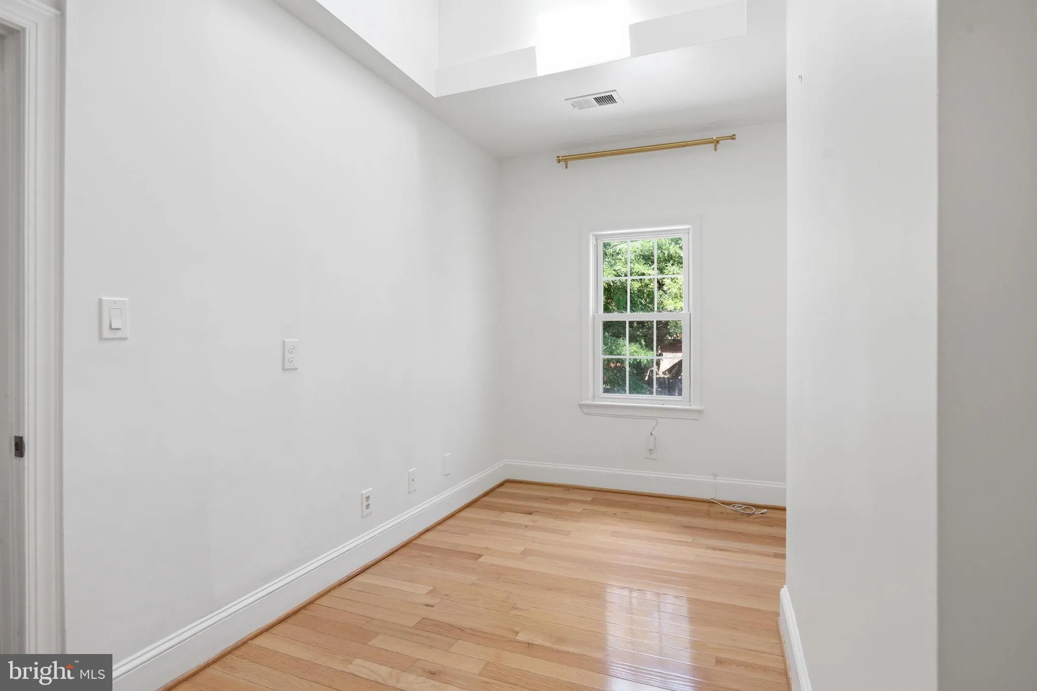 Additional image 48 of 708 I Street SE Unit A, Washington, DC 20003