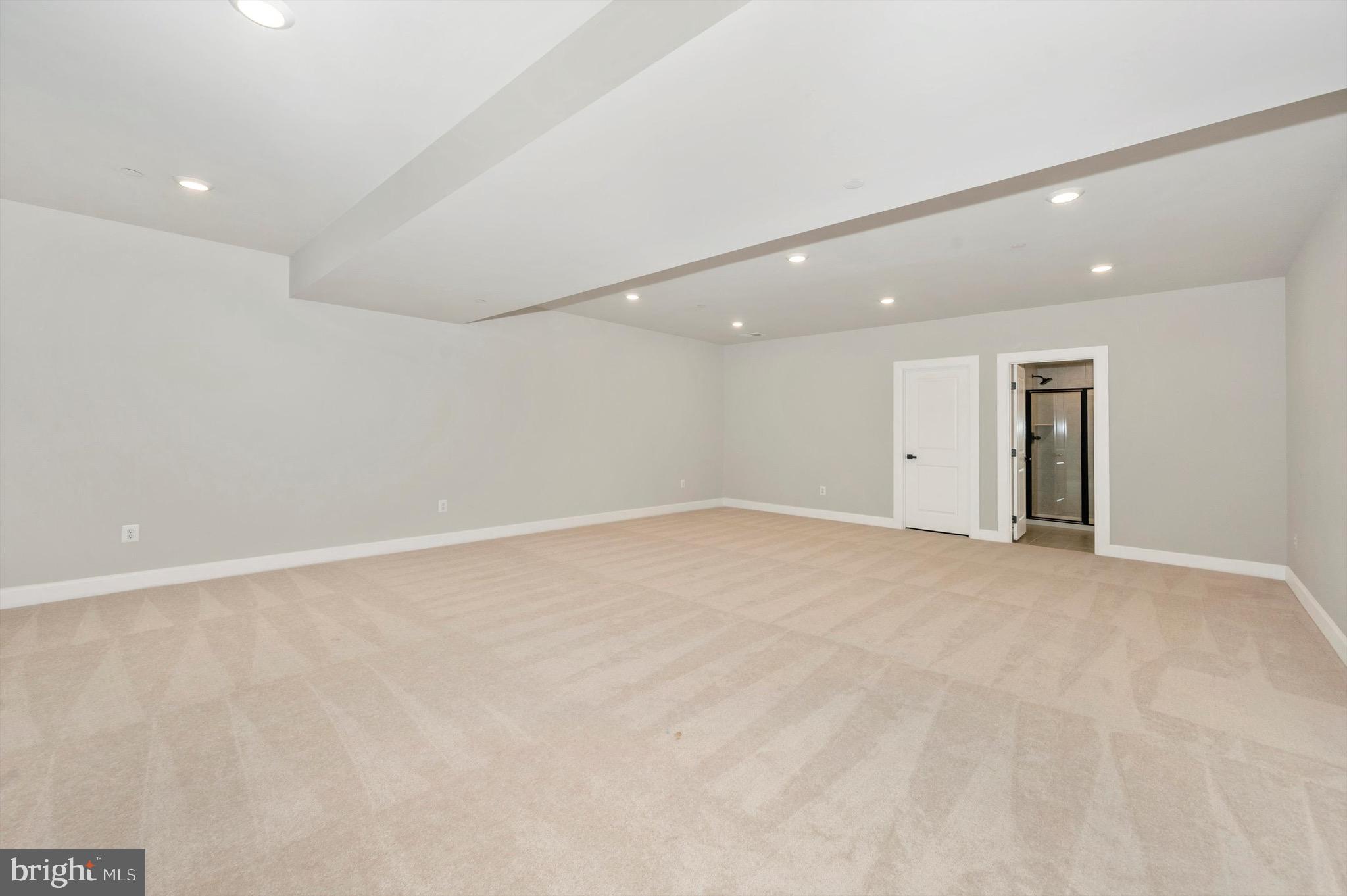 LAKE LINGANORE - Residential Lease