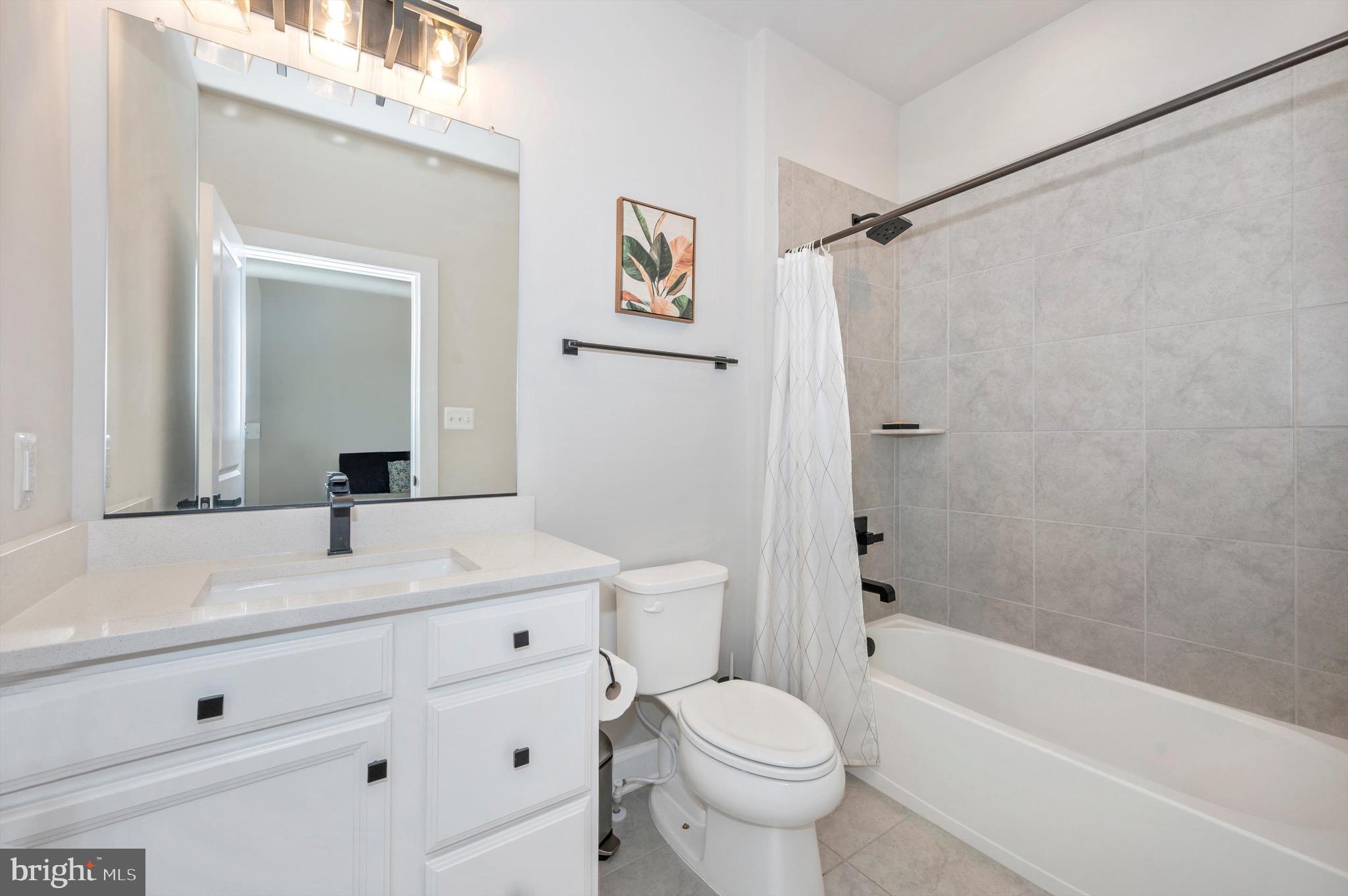 LAKE LINGANORE - Residential Lease