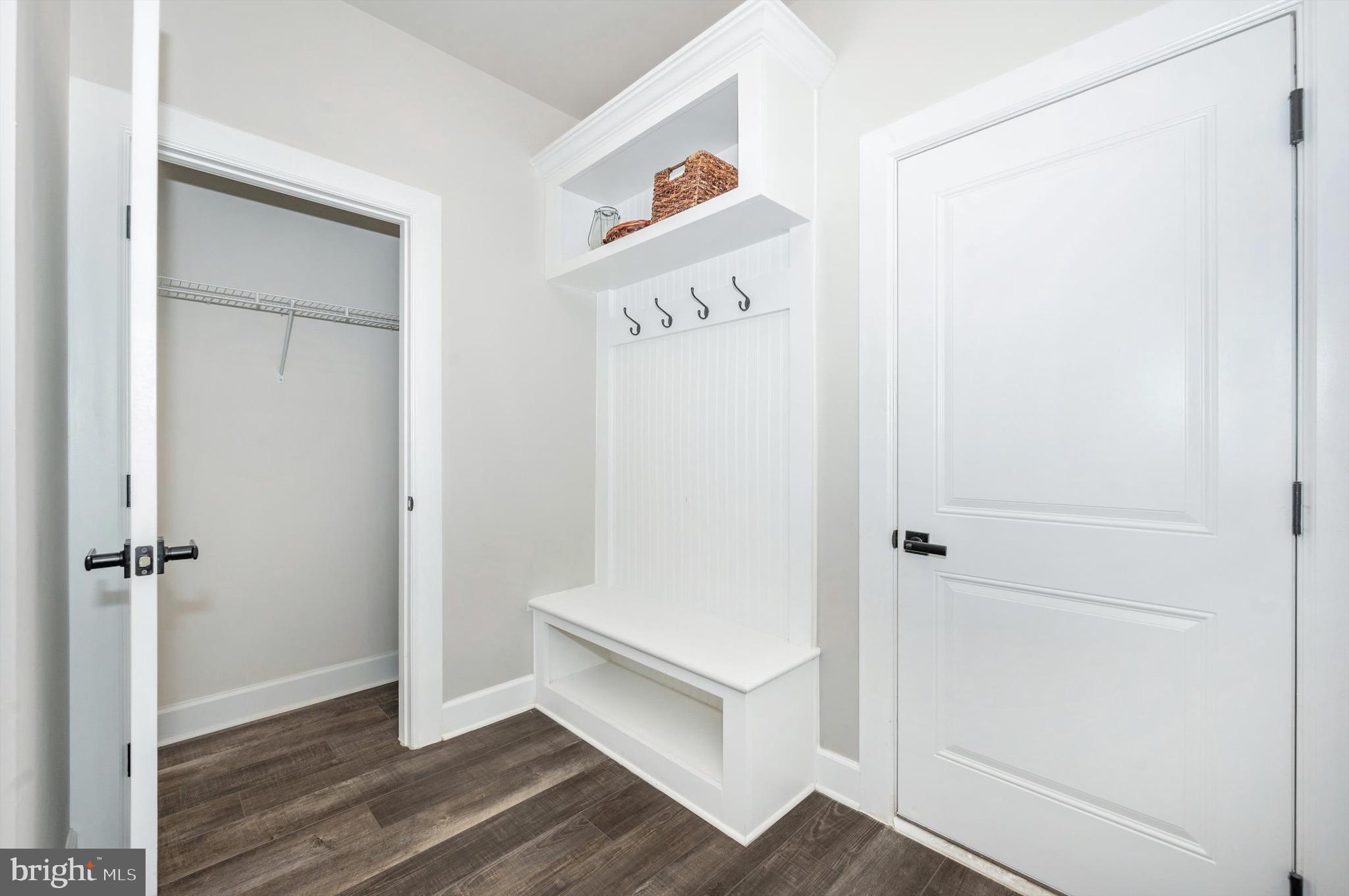 LAKE LINGANORE - Residential Lease