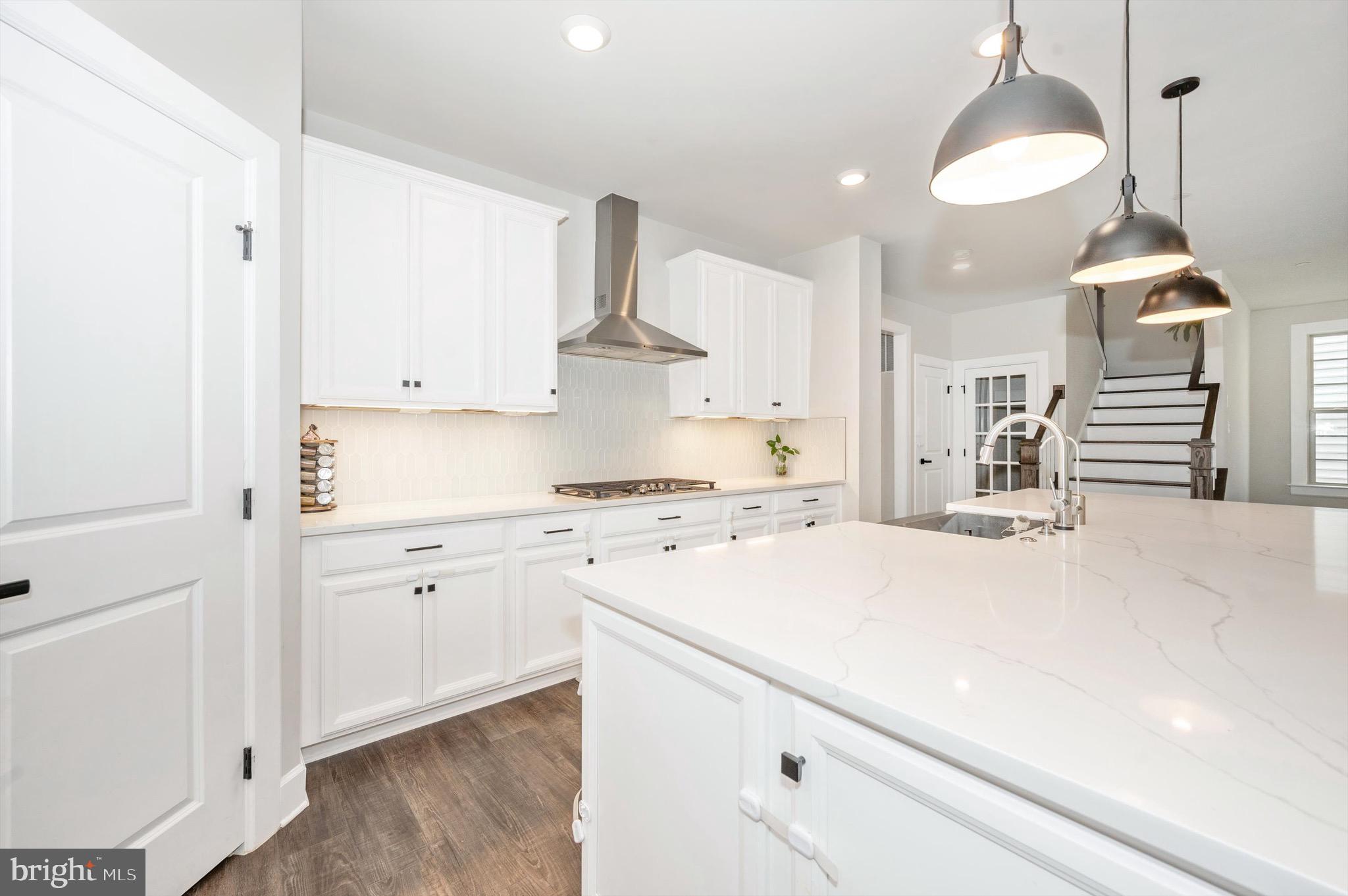 LAKE LINGANORE - Residential Lease